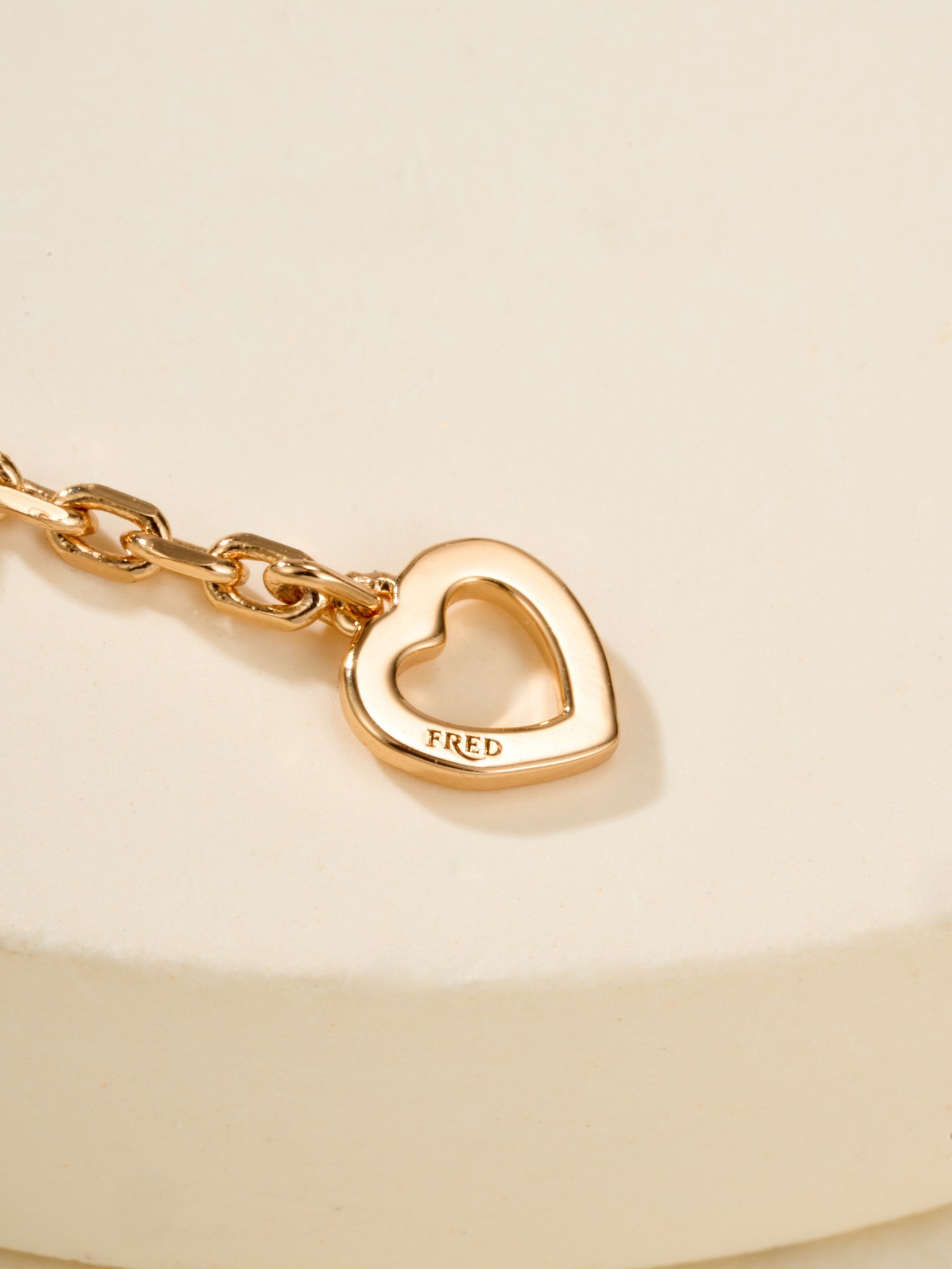 Wenden Pretty Woman Rotating Diamond Heart Necklace - Image 5