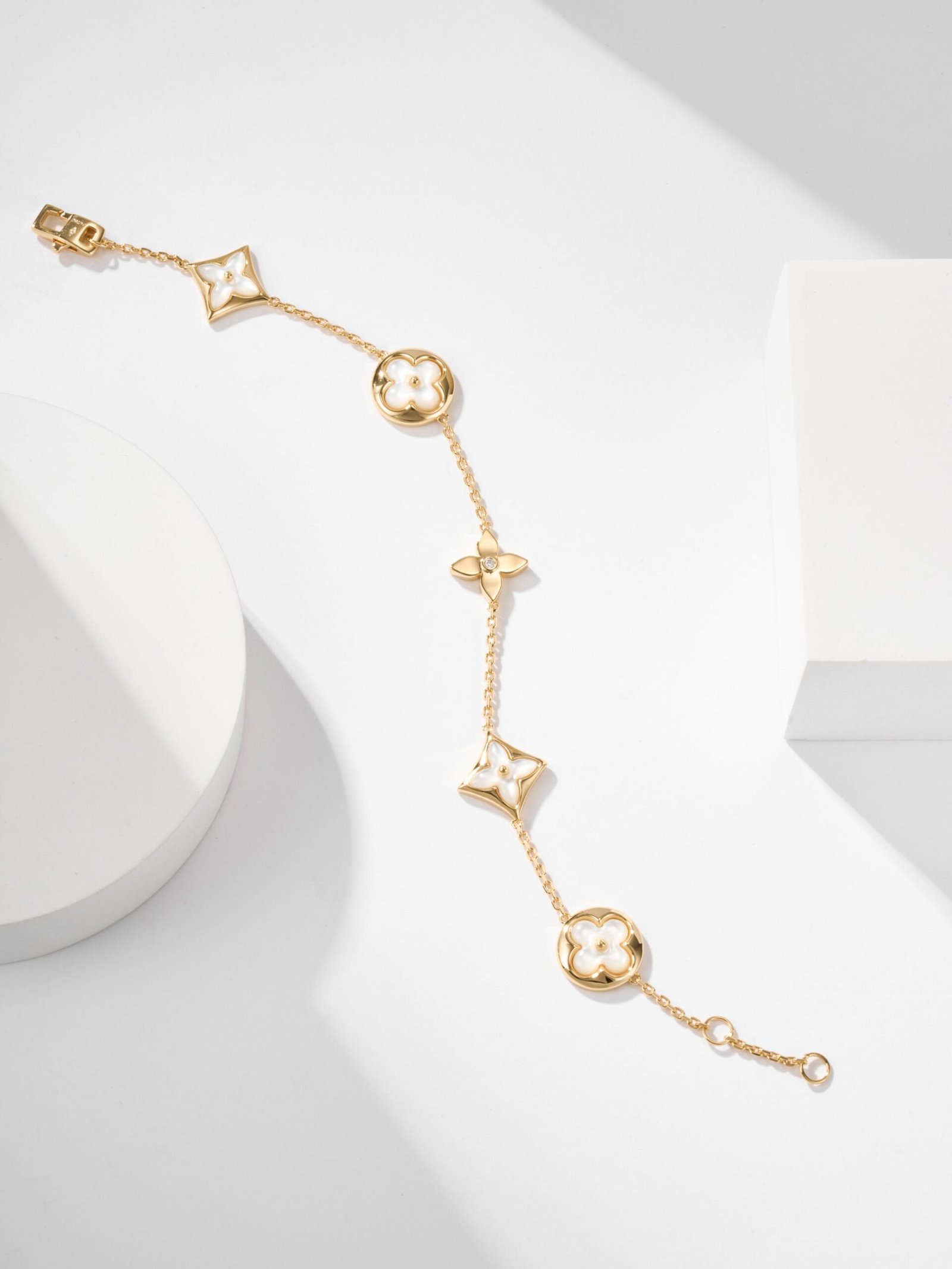 LV Classic Five Flower White Beimu Bracelet - 图片 2