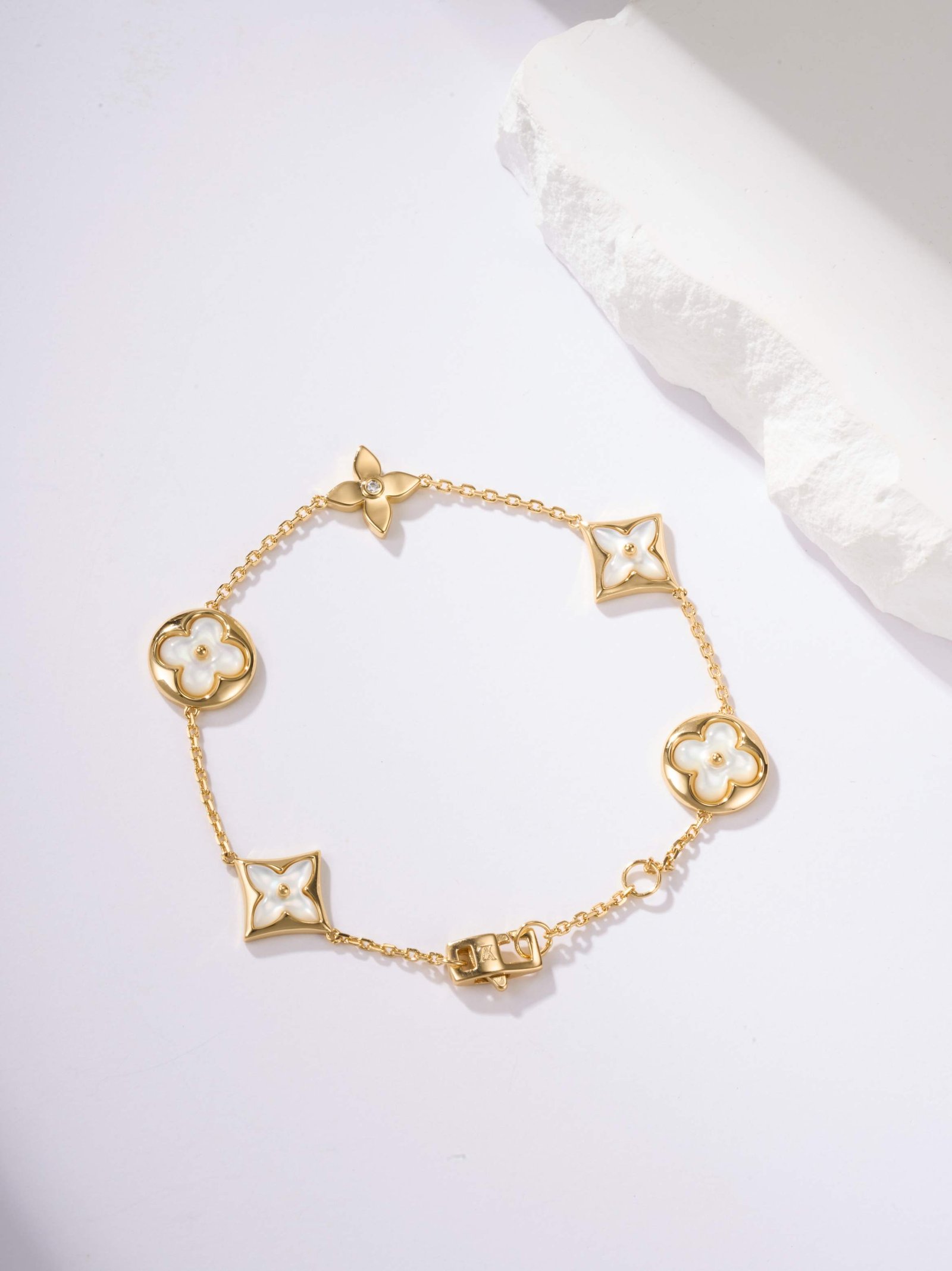 LV Classic Five Flower White Beimu Bracelet