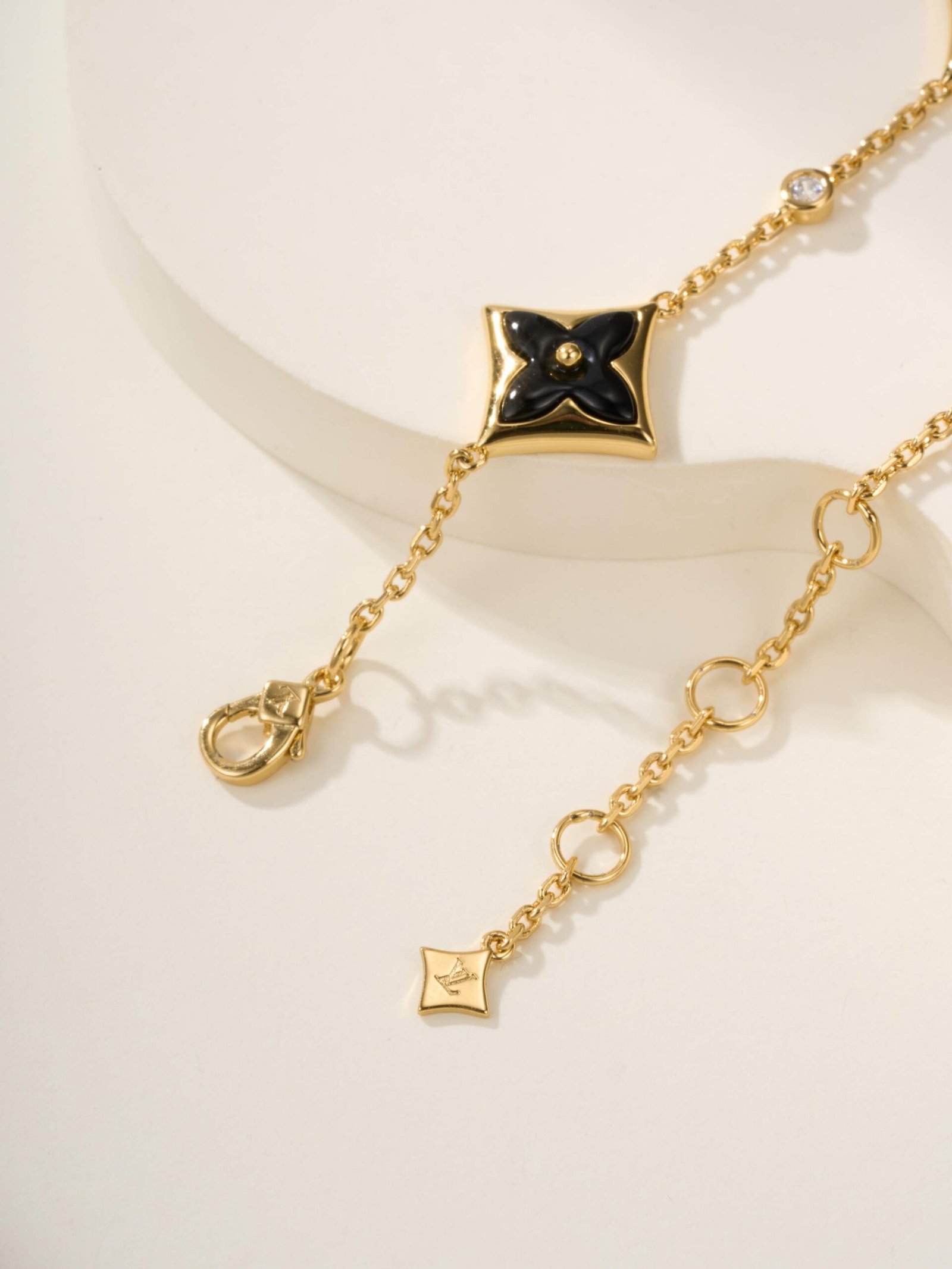 LV Classic Four Diamond Gold Black Agate 3-Diamond Bracelet - 图片 5