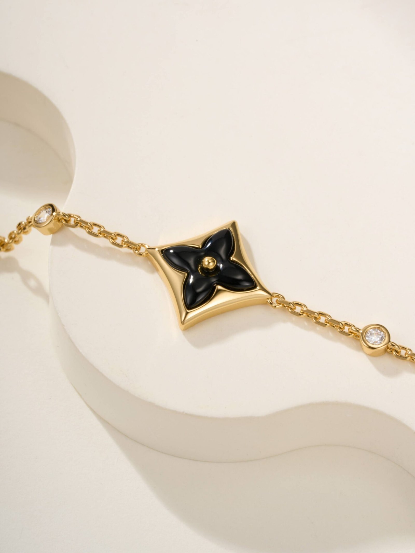 LV Classic Four Diamond Gold Black Agate 3-Diamond Bracelet - 图片 6