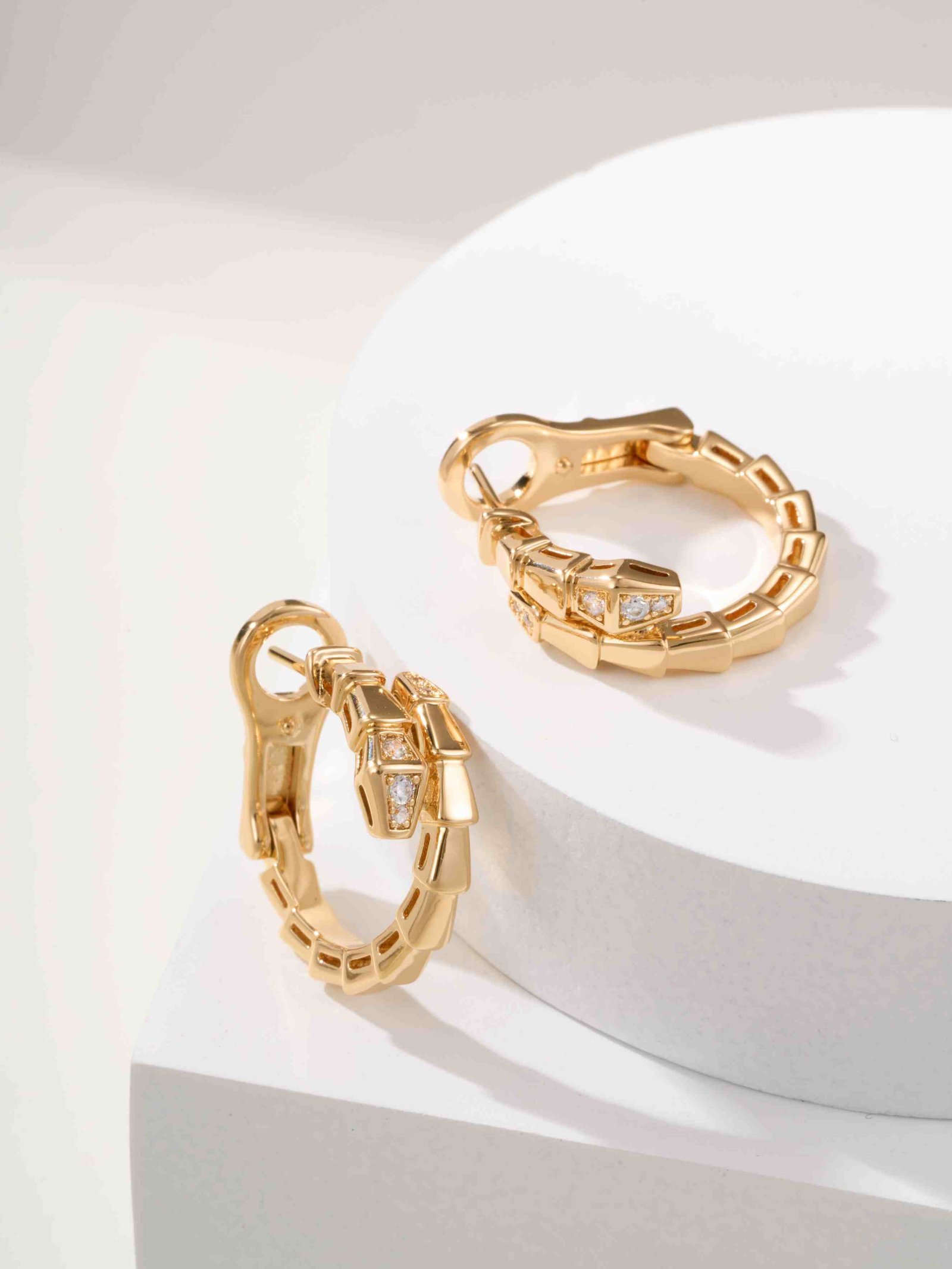 SERPENTI VIPER series snake bone tail diamond earrings - 图片 10