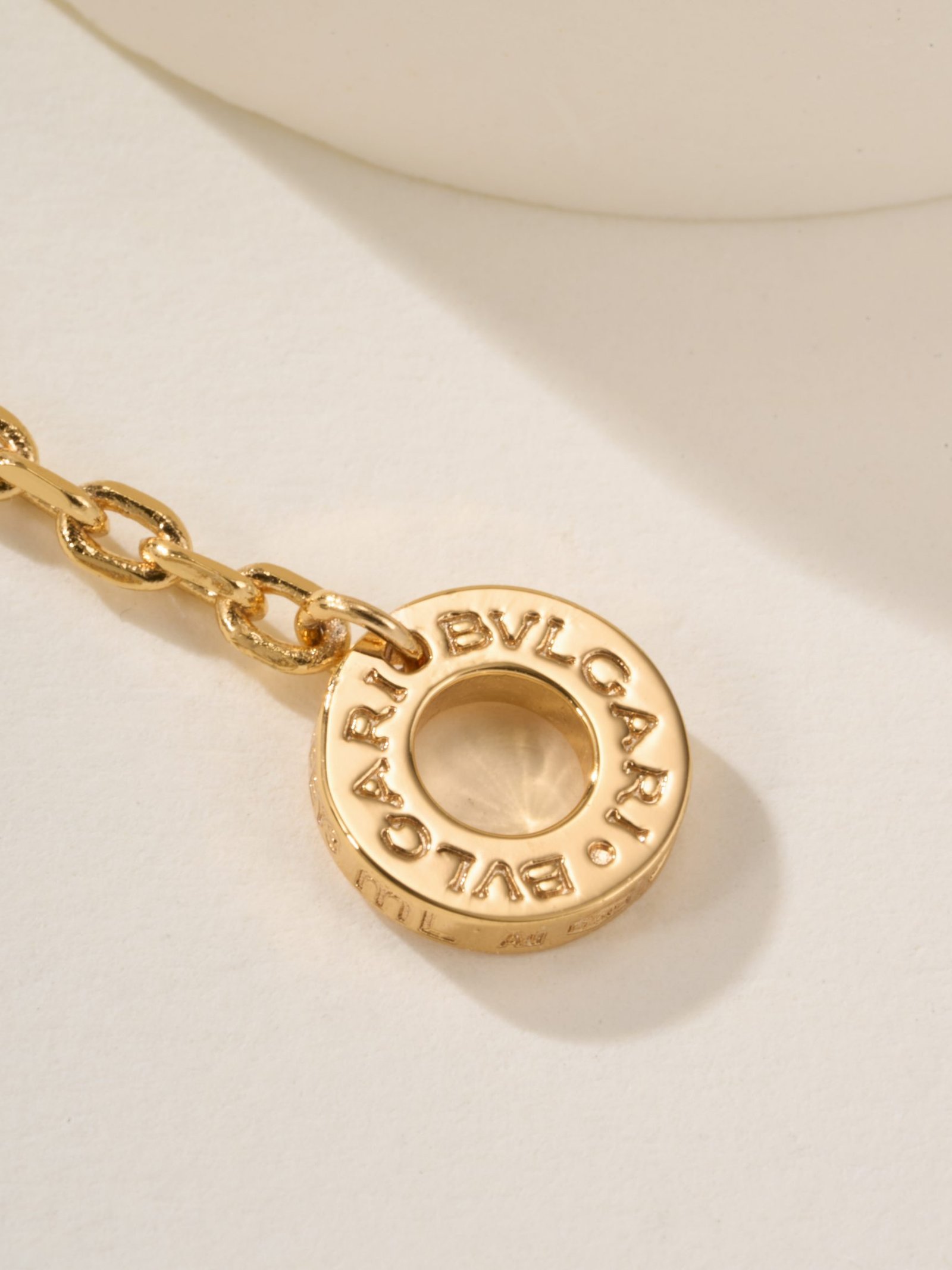 Small hollowed out full diamond necklace - 图片 9