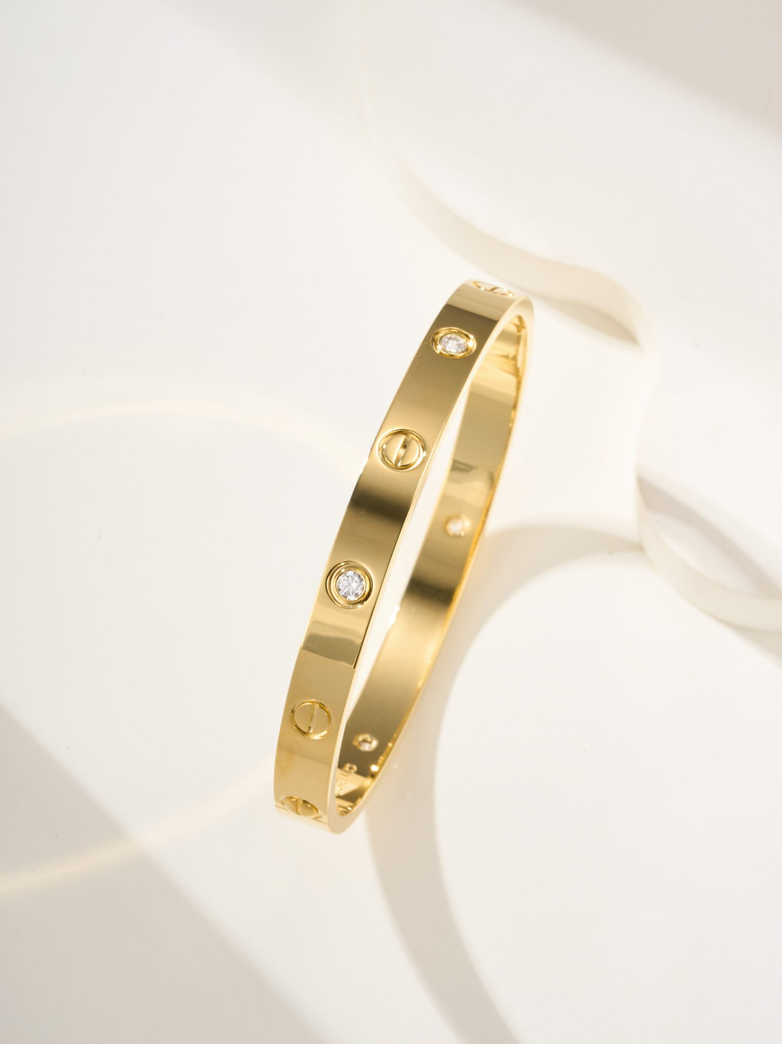 Classic LOVE Series Wide Four Diamond Bracelet - 图片 2