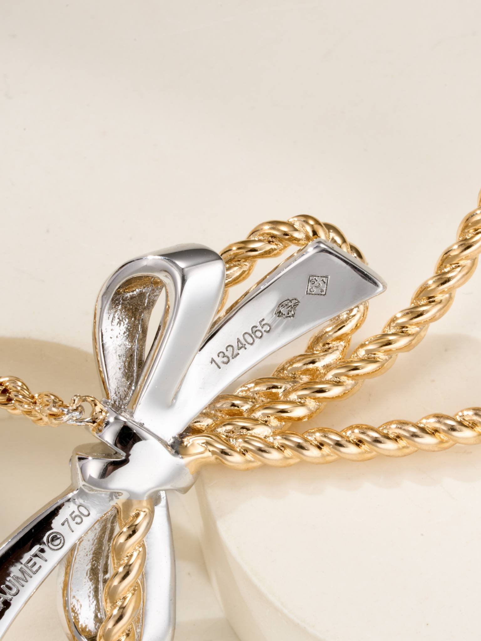 Chaumet Bow Necklace - Image 5