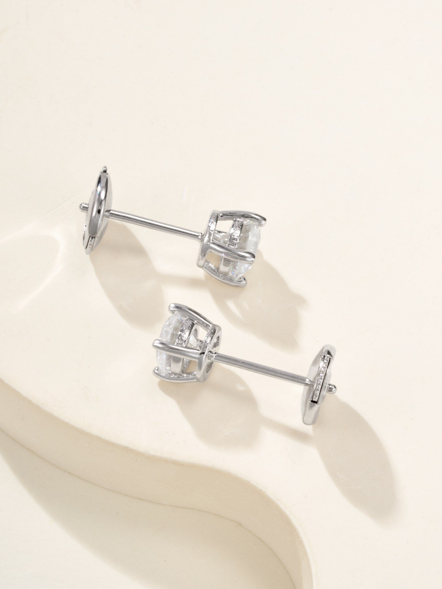 T Four Claw Earnail (0.5ct) - 图片 5