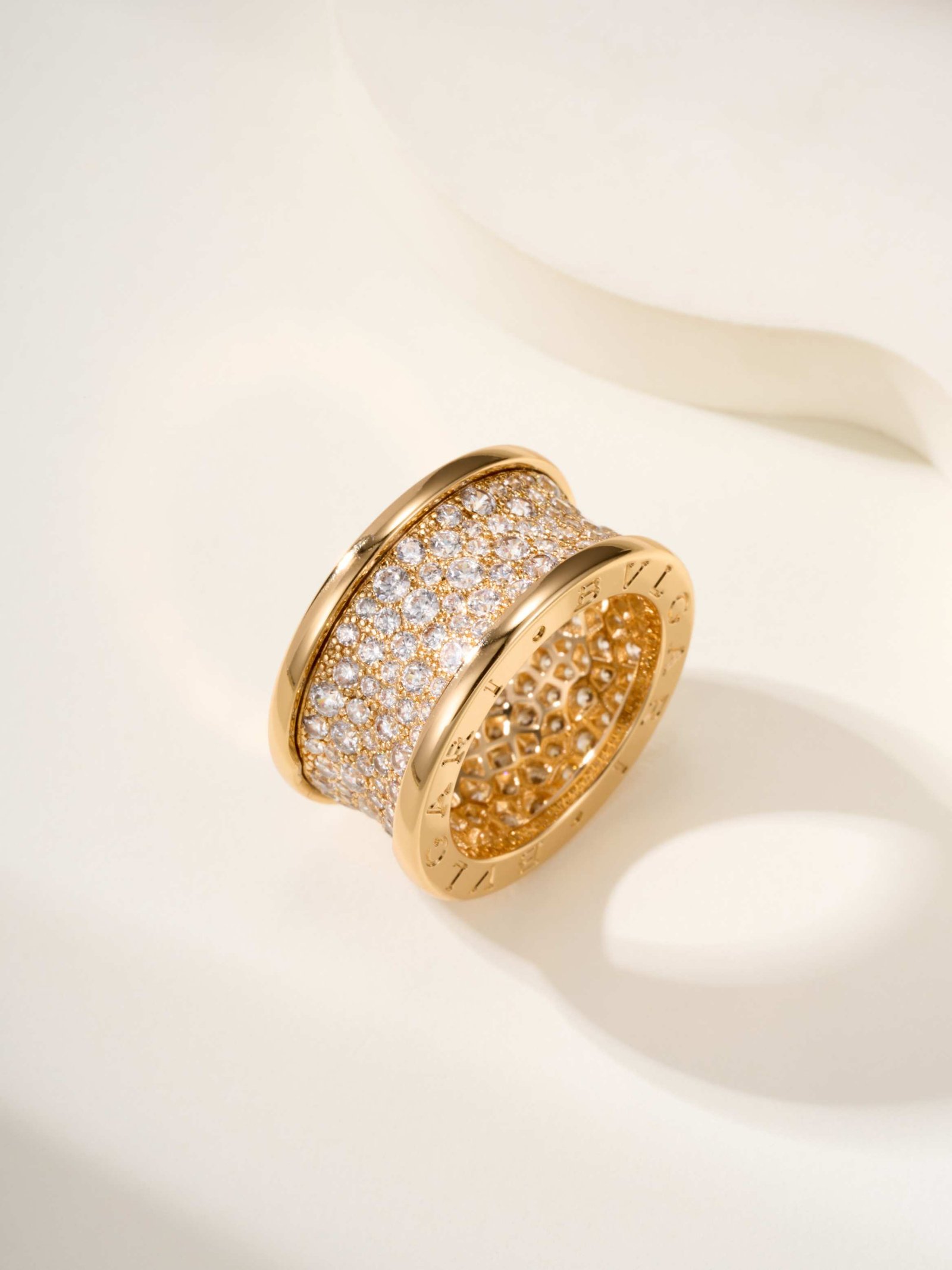 Large full diamond small waist ring - Image 2