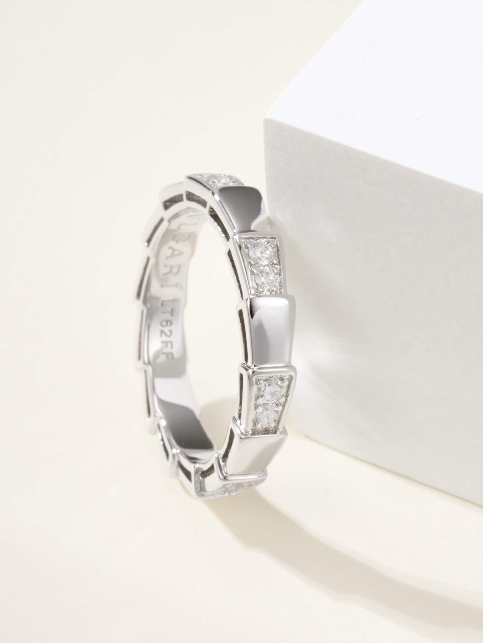 Narrow diamond snake bone ring - Image 6
