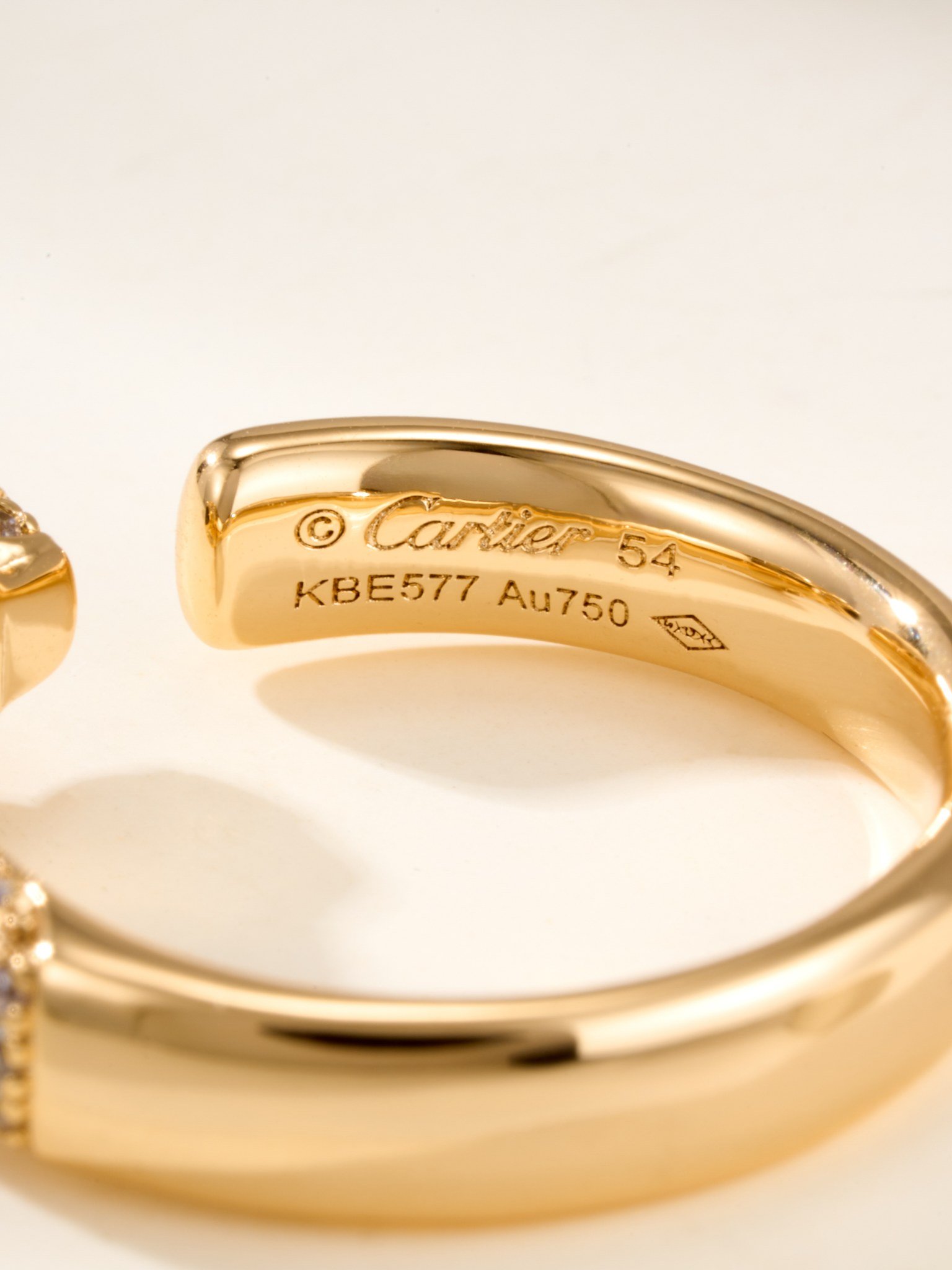 Leopard diamond studded narrow ring - Image 6