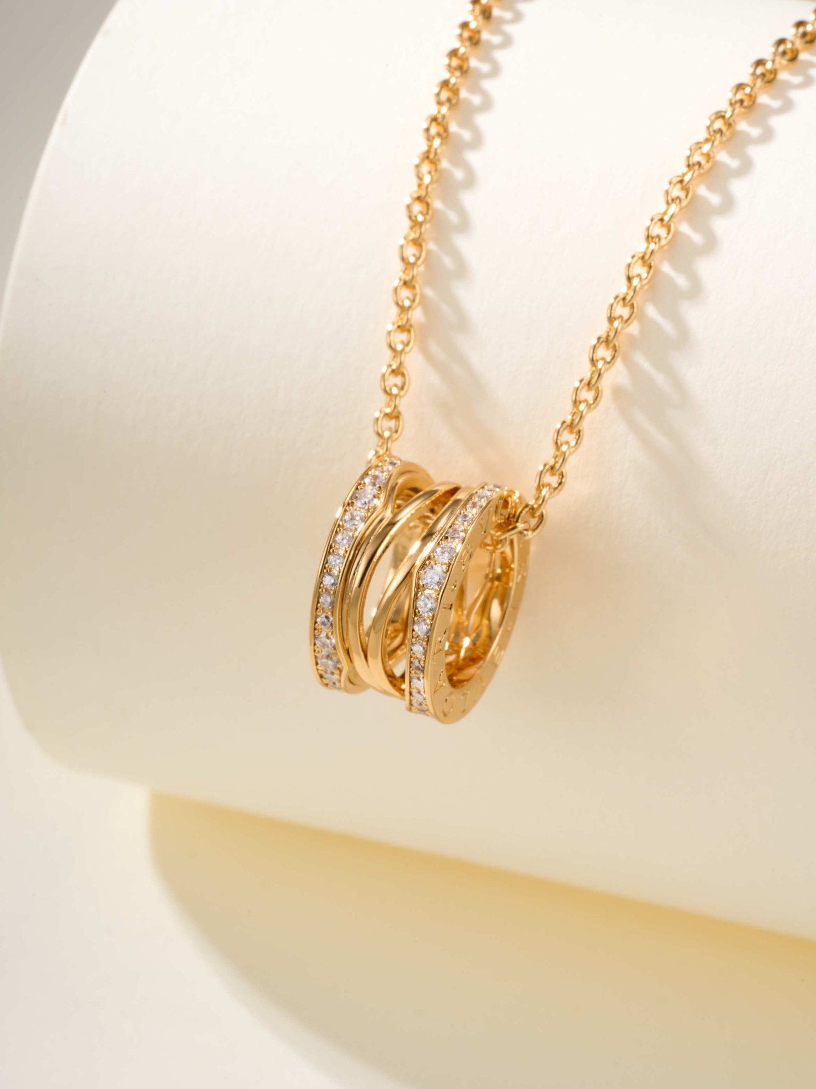 BV hollow edged diamond studded B.ZERO1 necklace - 图片 3