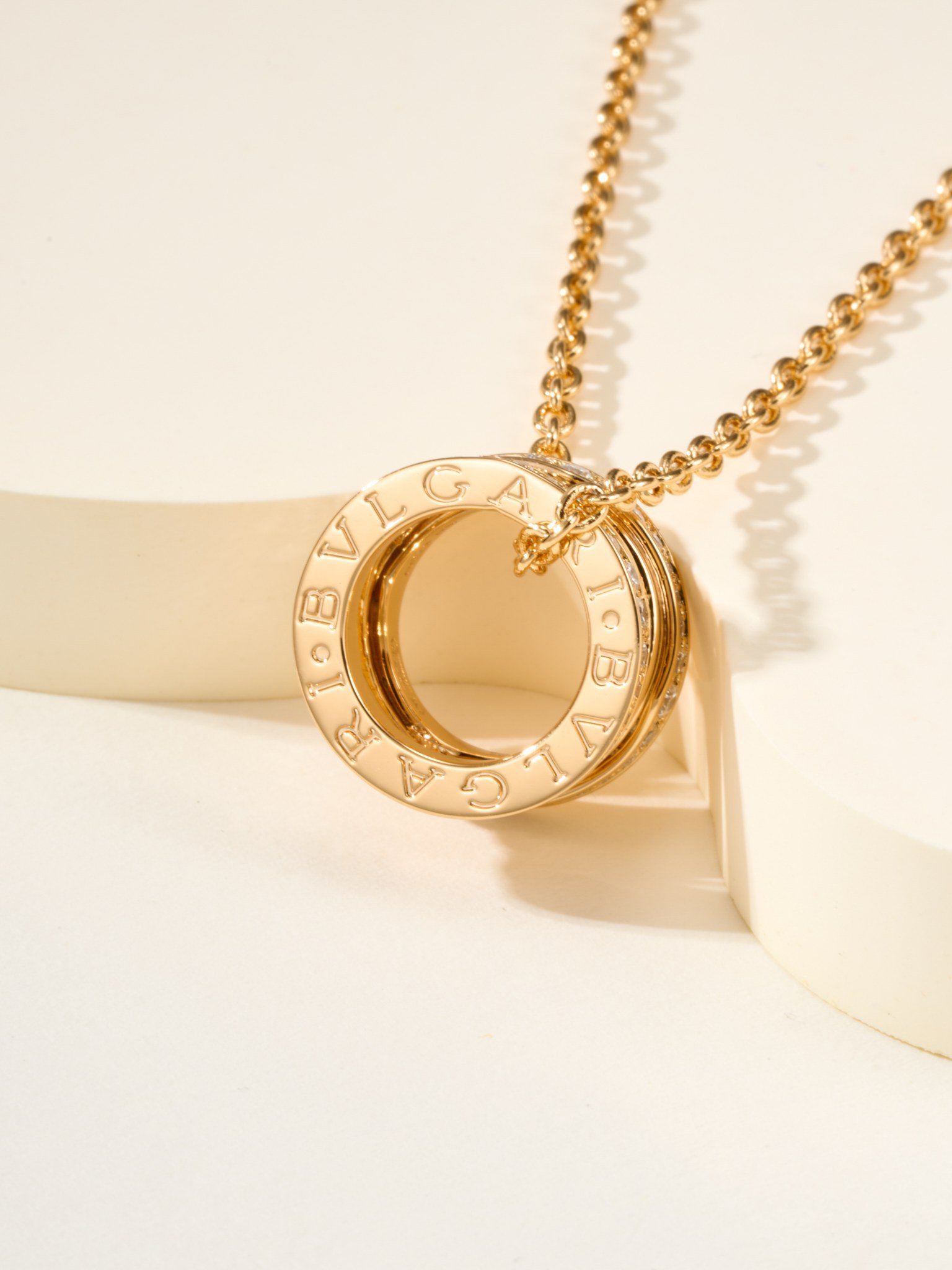 BV hollow edged diamond studded B.ZERO1 necklace - 图片 4