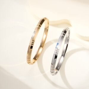 Atlas series narrow bracelet