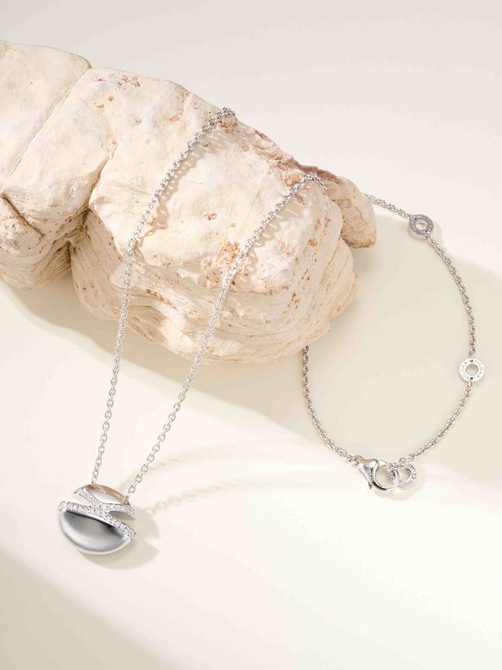 CABOCHON series diamond studded necklace - Image 6