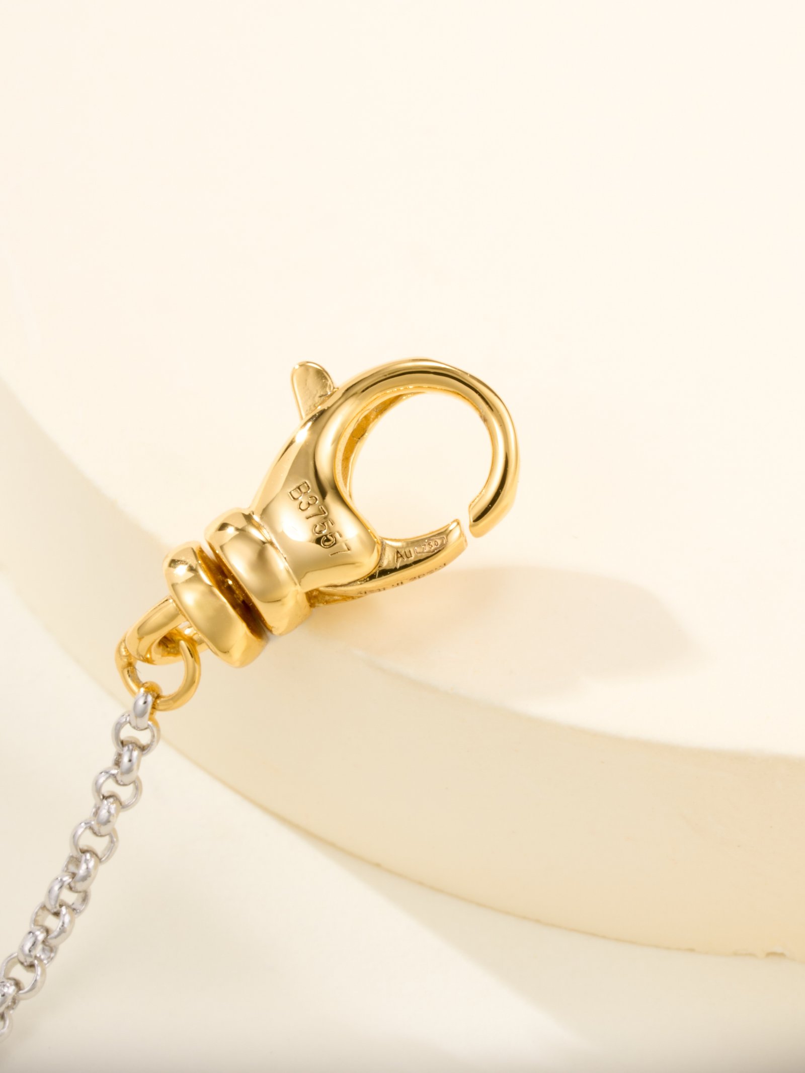 BU Radiant Network Opera Tulle Platinum Colored Bracelet (Small) - 图片 8