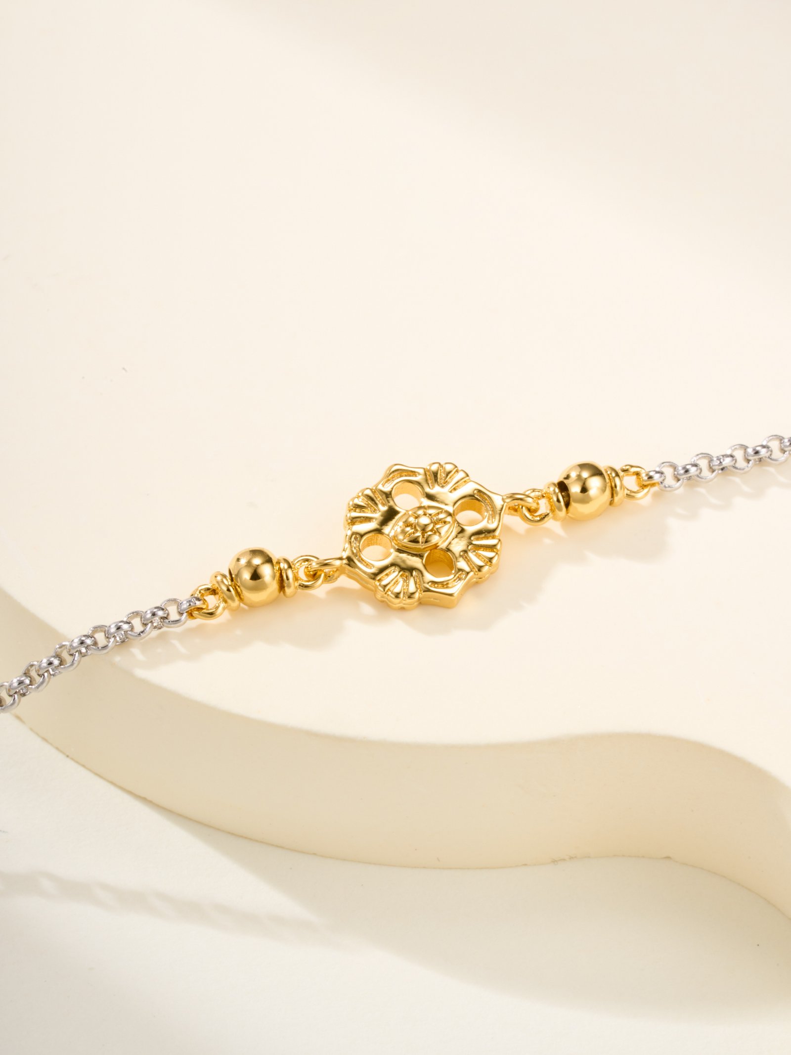 BU Radiant Network Opera Tulle Platinum Colored Bracelet (Small) - 图片 5
