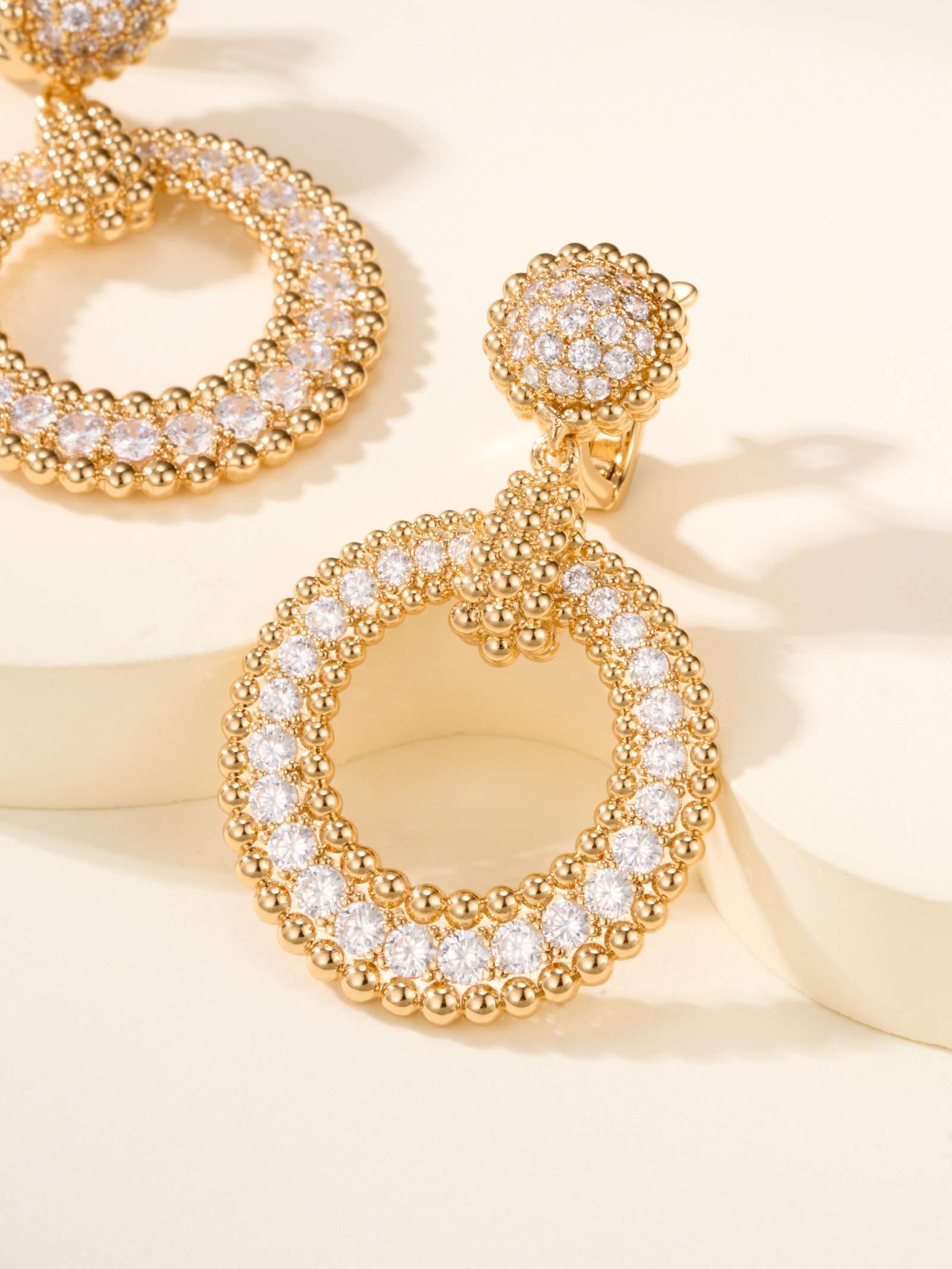 Perlee Diamonds Full Diamond Earrings - 图片 9
