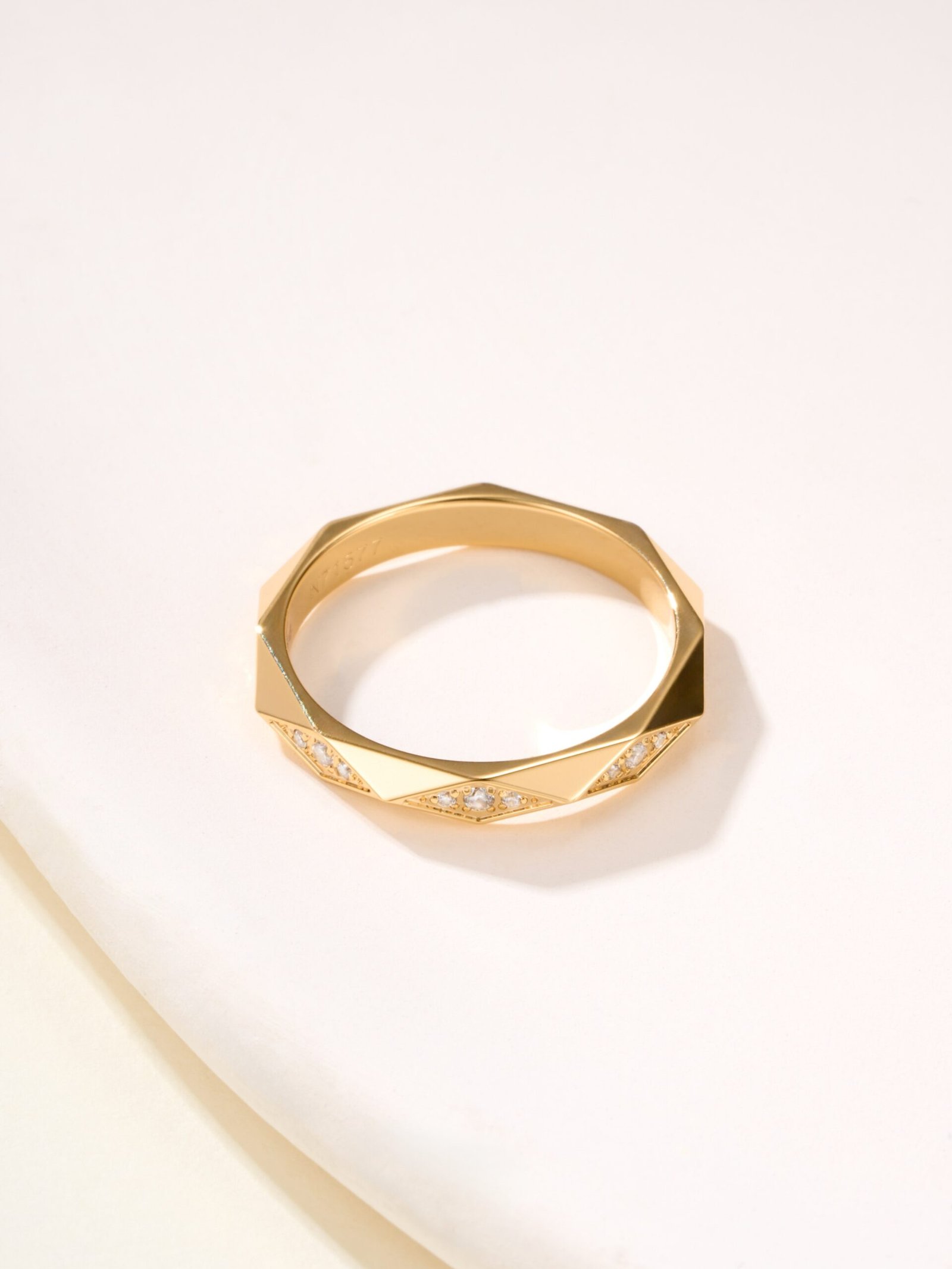 Boucheron Facette Ring in Slim Style - Image 2