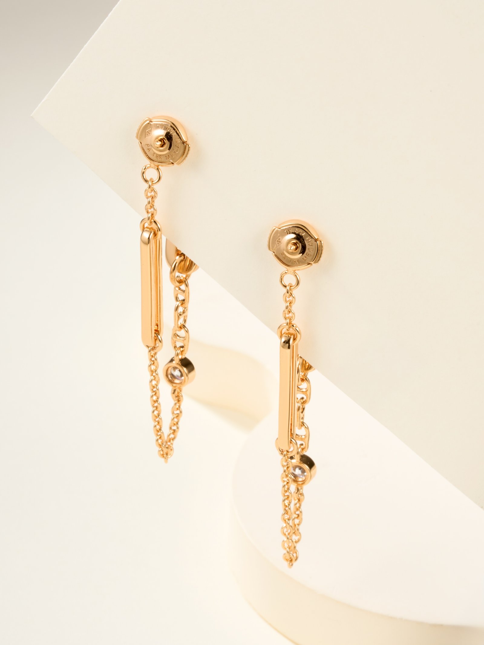 Pig Nose Diamond Chain Earrings - 图片 3