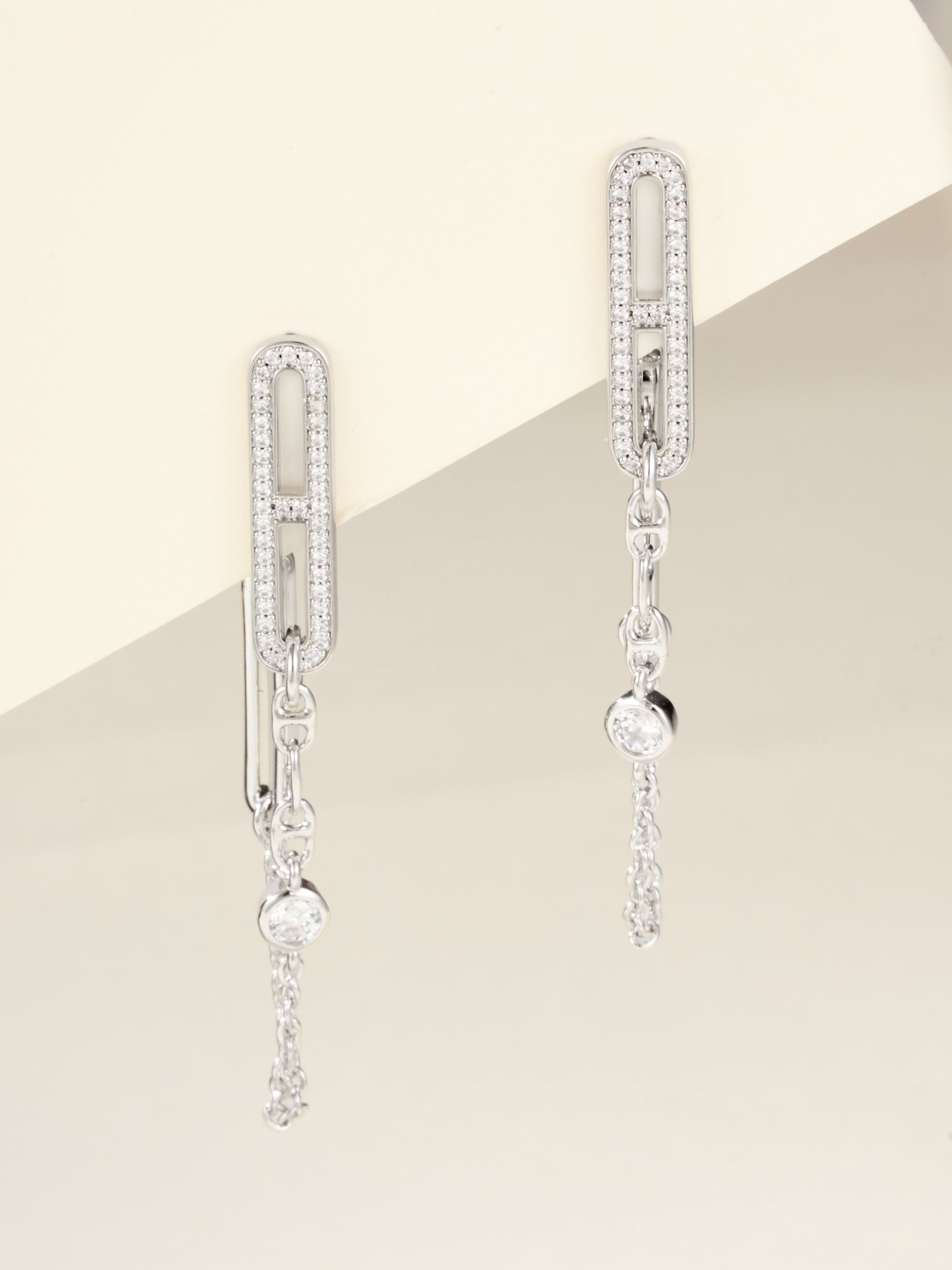 Pig Nose Diamond Chain Earrings - 图片 2