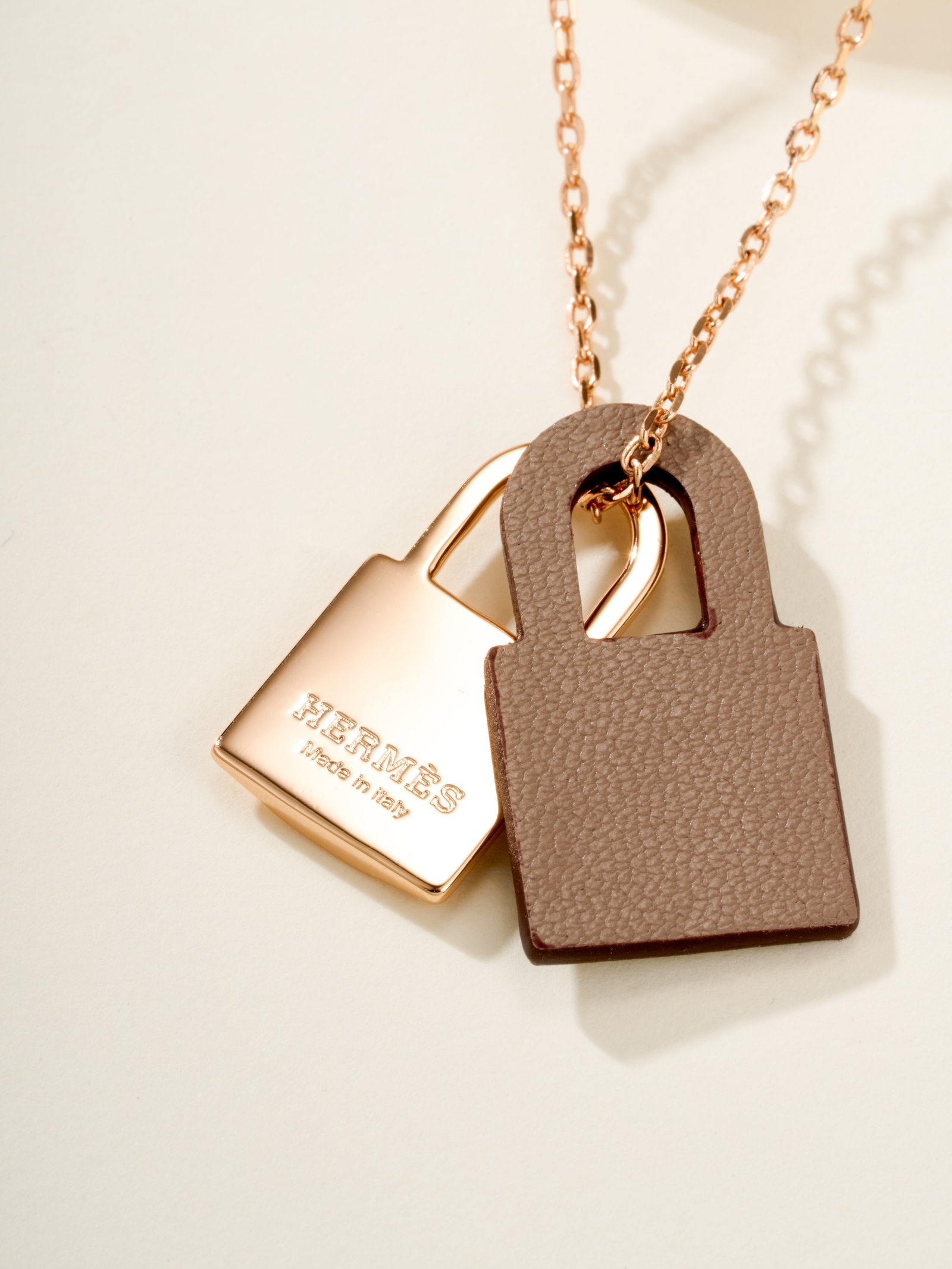 Calf leather lock necklace - Image 8