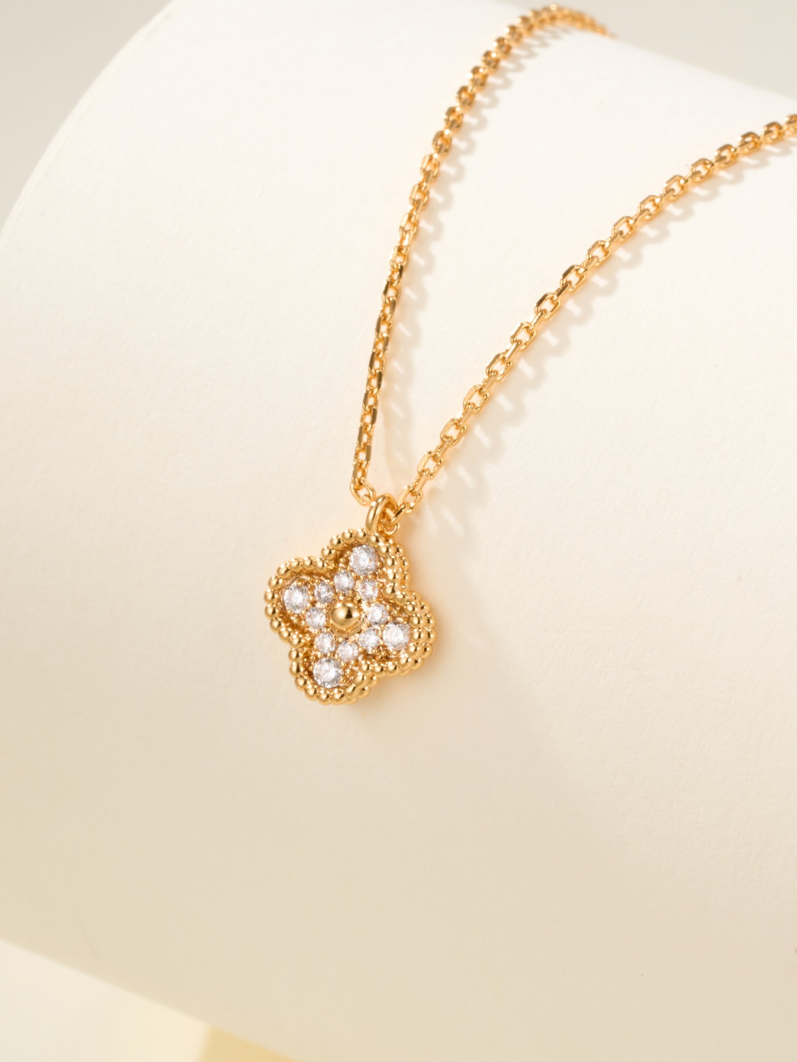 VCA Full Diamond Mini Single Flower Necklace - Image 4
