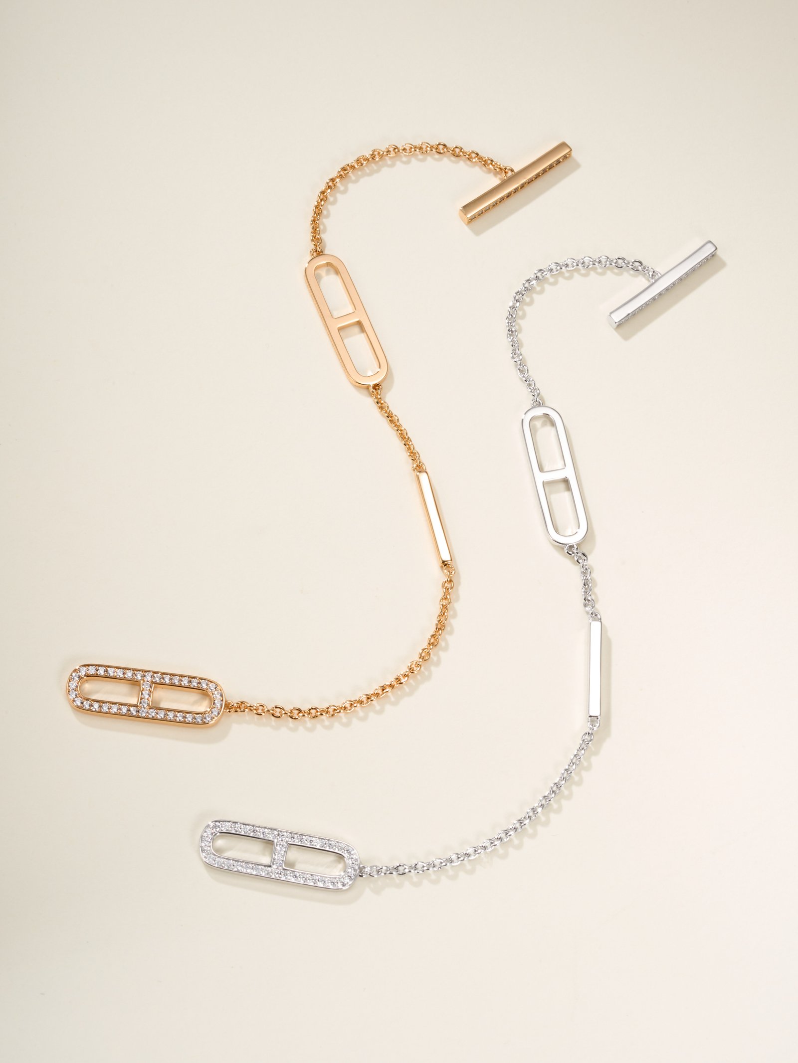 H Pig Nose Diamond Bracelet