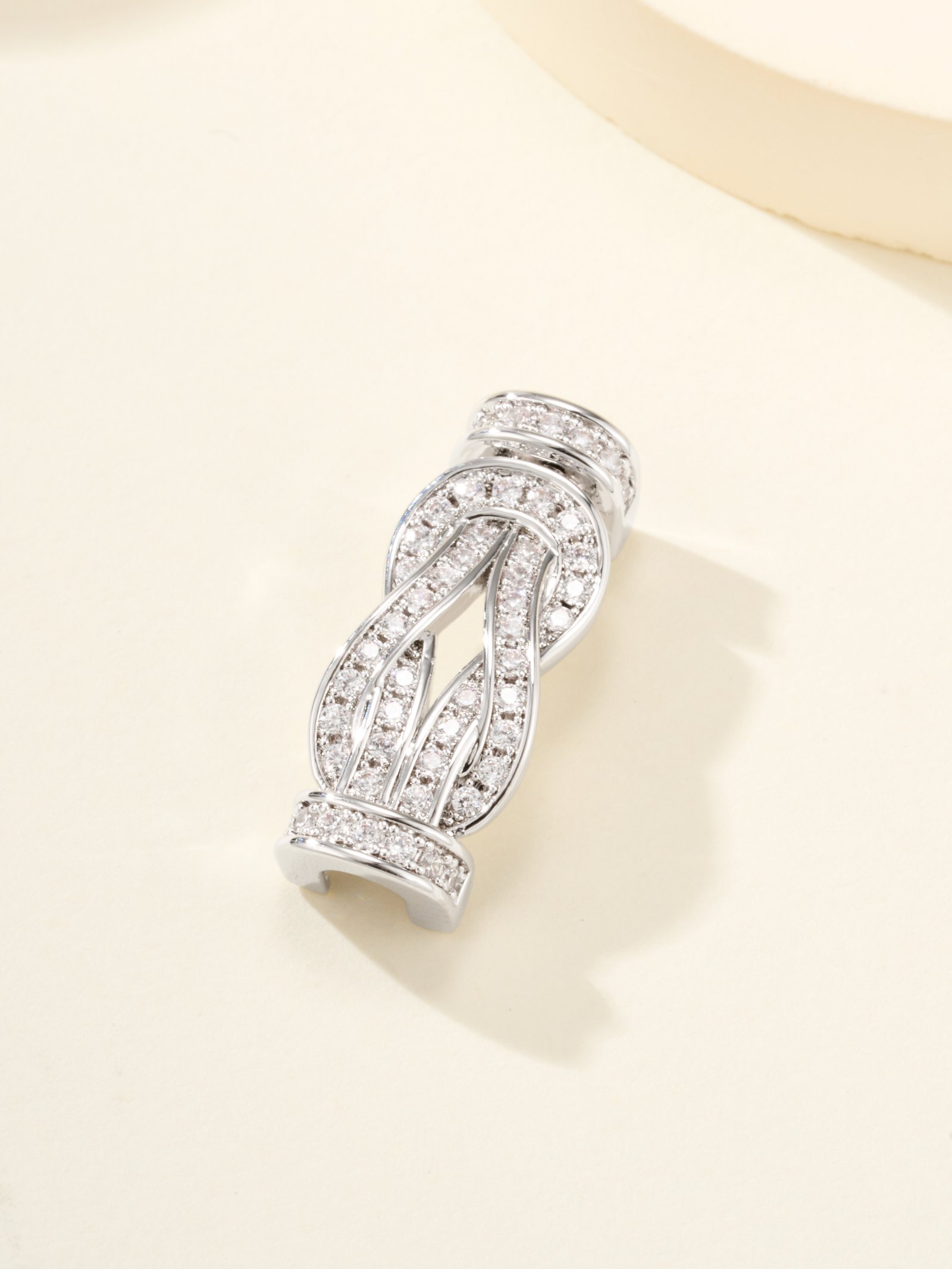 8-degree full diamond twisted flower buckle bracelet (small size) - Image 14