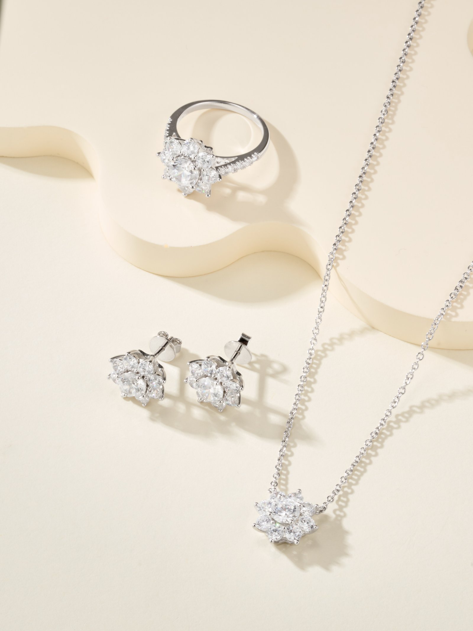 HW Sunflower Diamond Ring (Color White) - Image 17