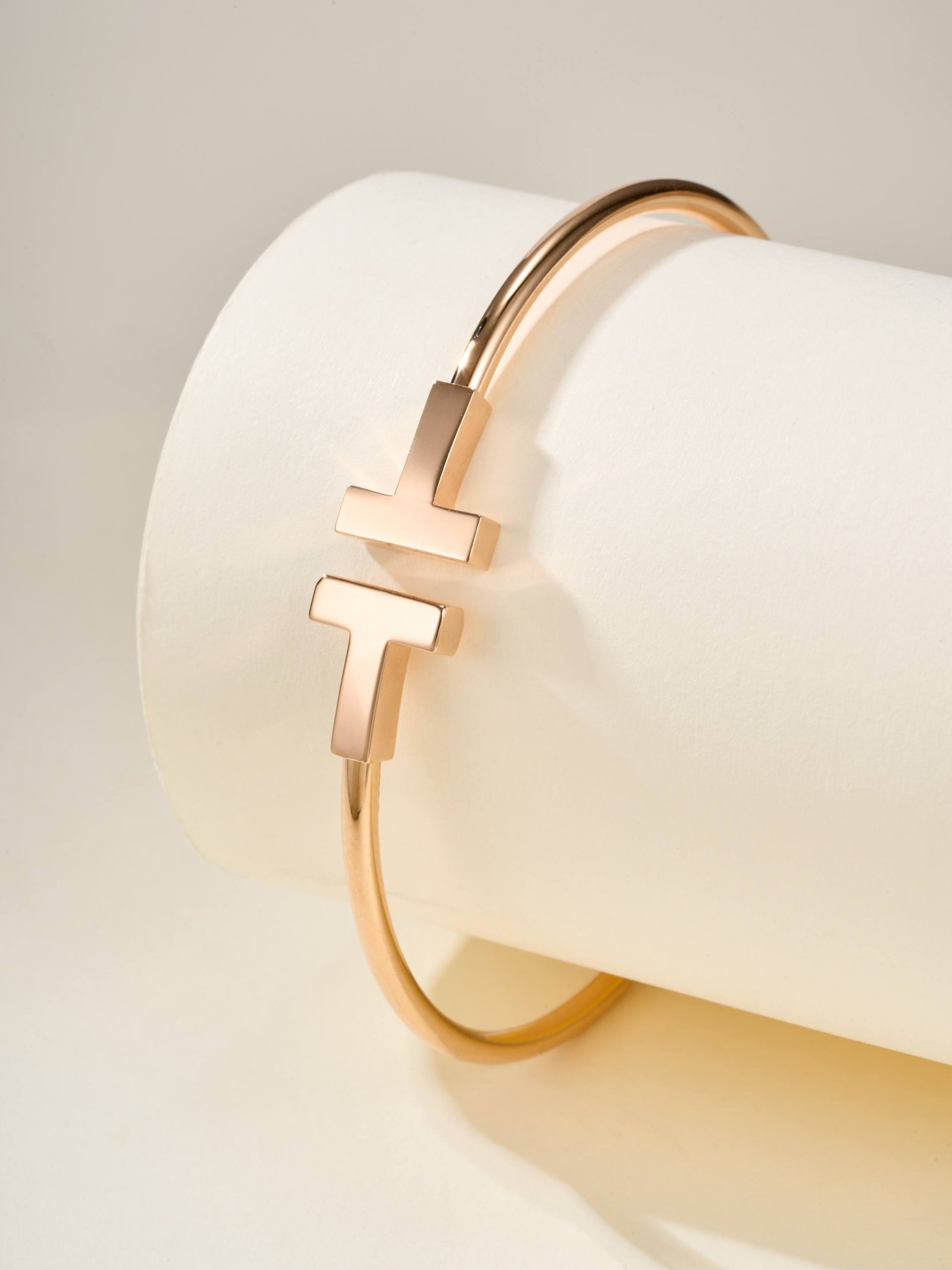 Double T Classic Diamond free Bracelet - Image 9