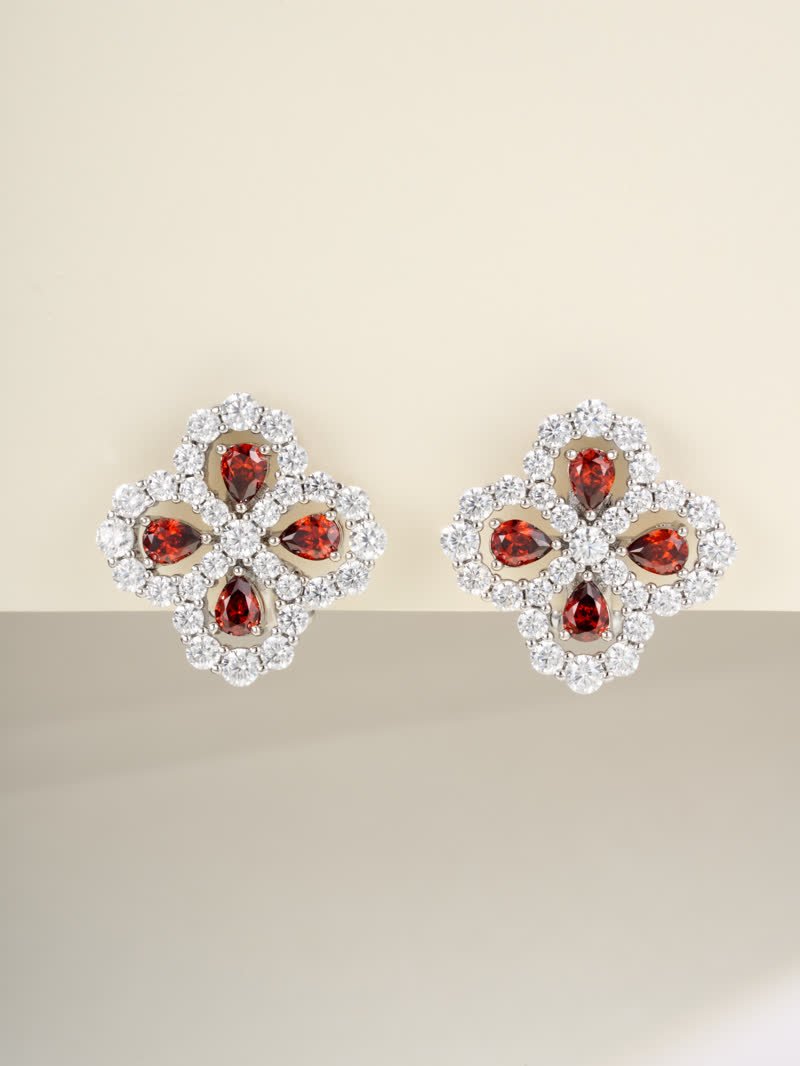 Harry Winston designed loop earrings - Image 9