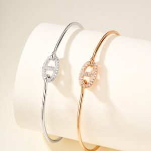 Fine cut pig nose diamond studded bracelet