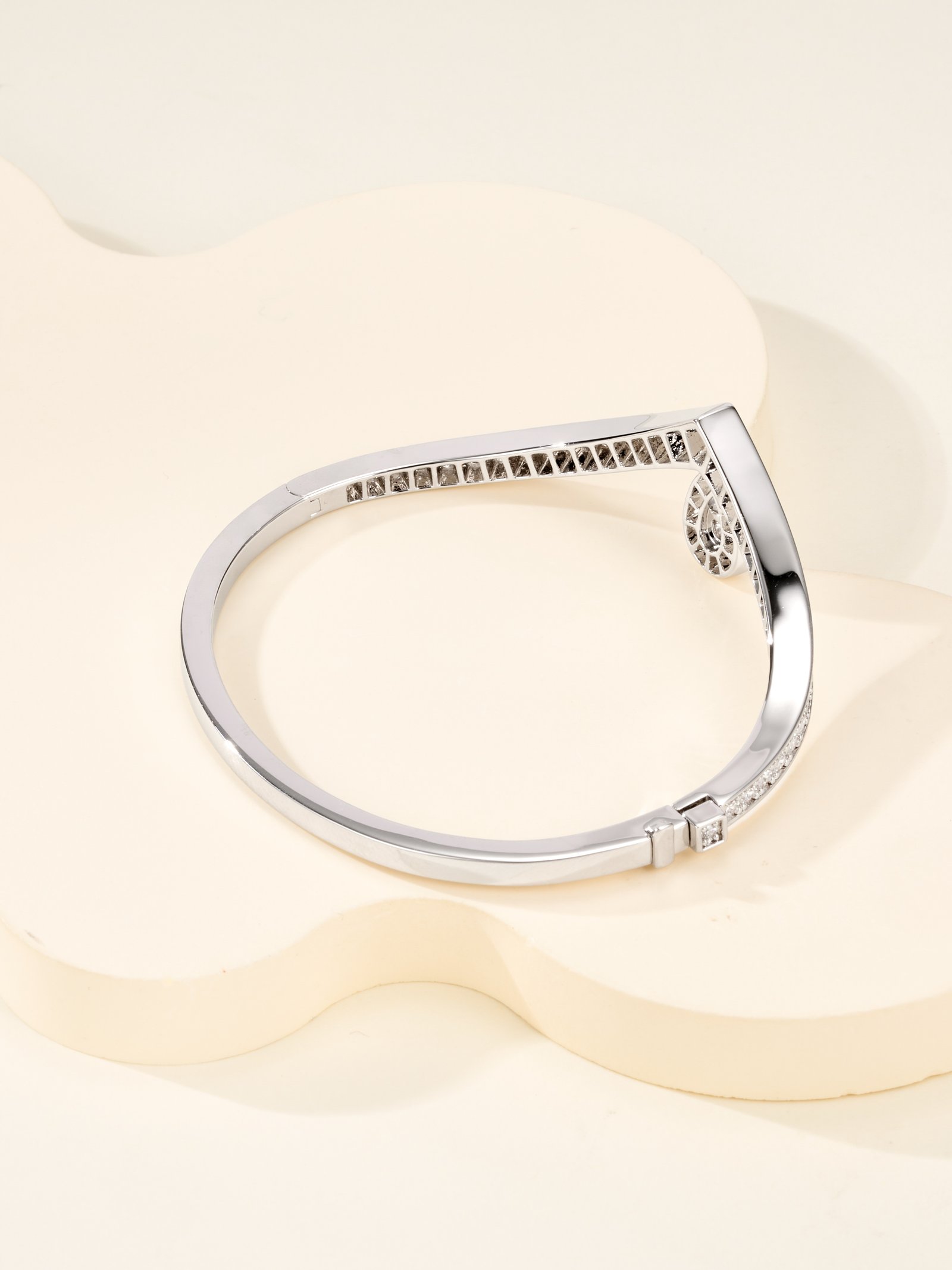 Chaumet Water Drop Full Diamond Bracelet - Image 3