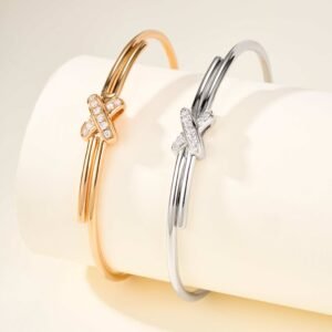 CHAUMET Cross Bracelet (Size 17)