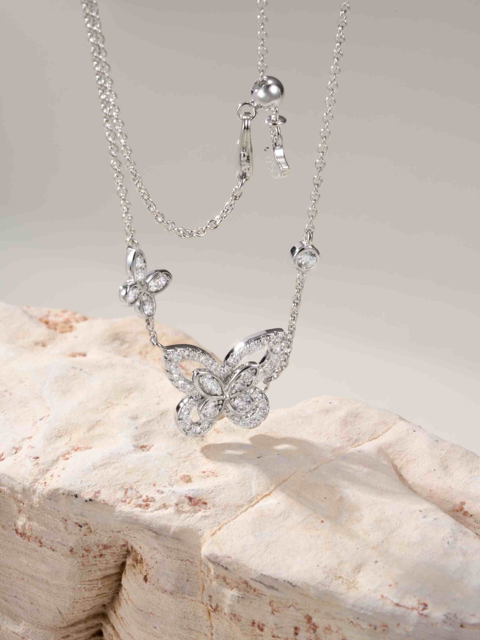 Graf Phantom Butterfly Double Play Diamond Set Necklace - 图片 6