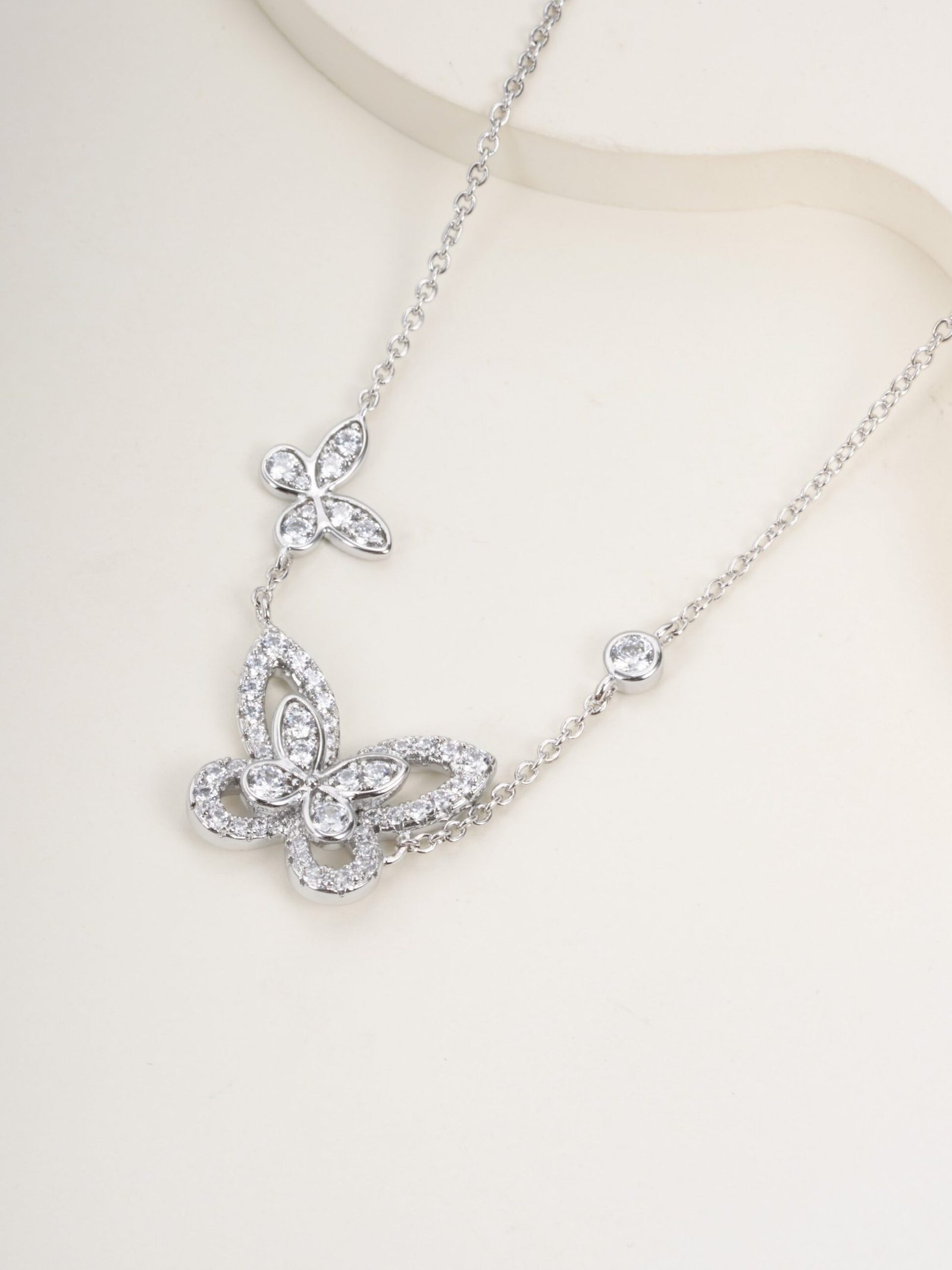 Graf Phantom Butterfly Double Play Diamond Set Necklace - 图片 2