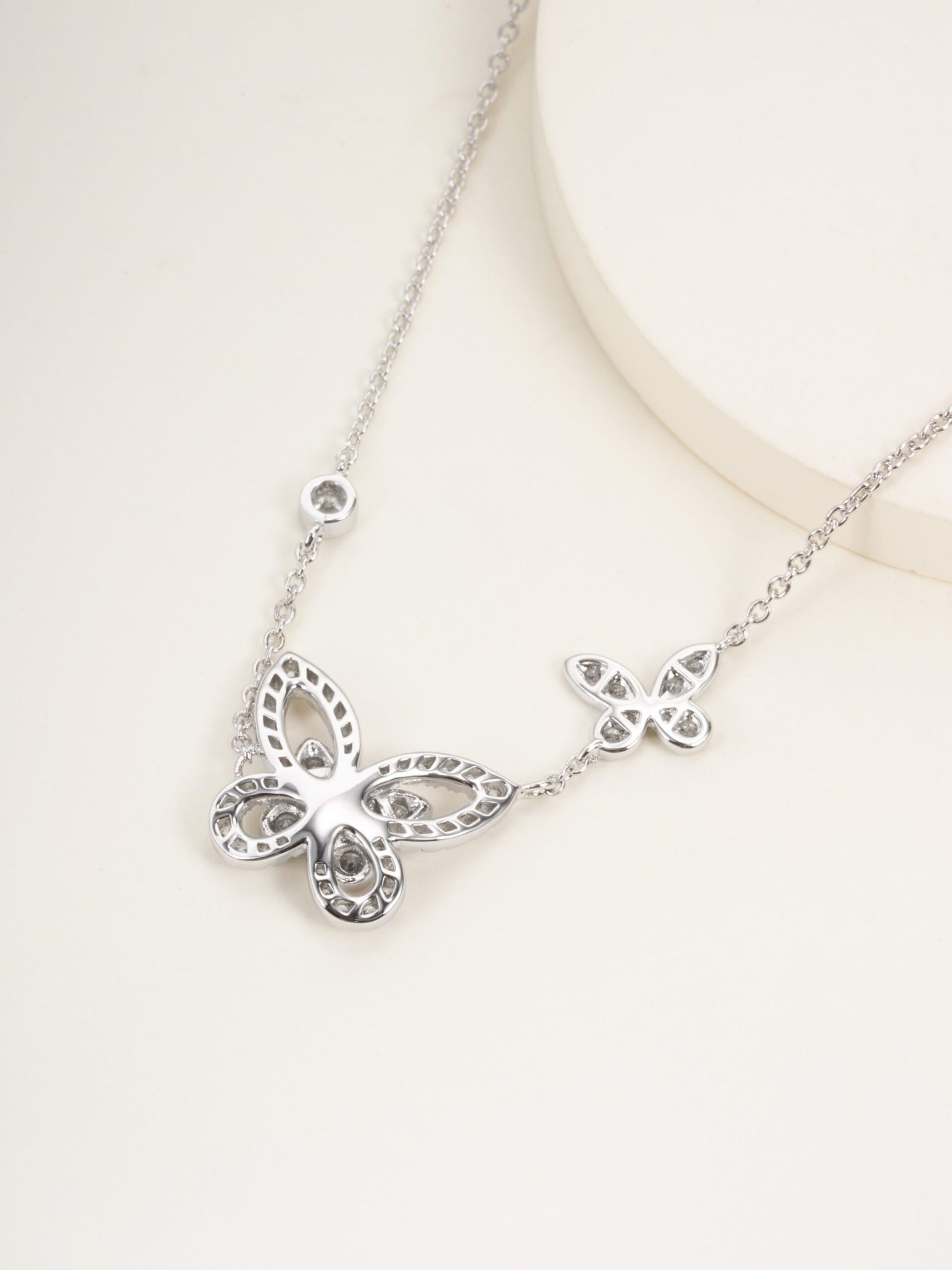 Graf Phantom Butterfly Double Play Diamond Set Necklace - 图片 3