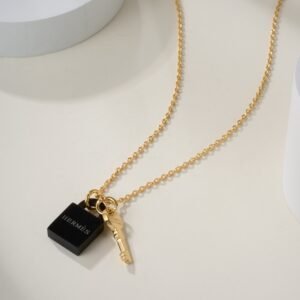 Amulette Padlock necklace