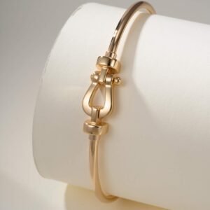 10 degree diamond free horseshoe buckle bracelet (small size)