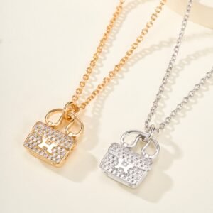 Classic Kangkang bag full of diamonds necklace
