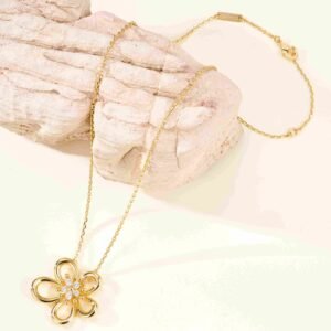 New Frivole Series Mid Diamond Large Flower Necklace