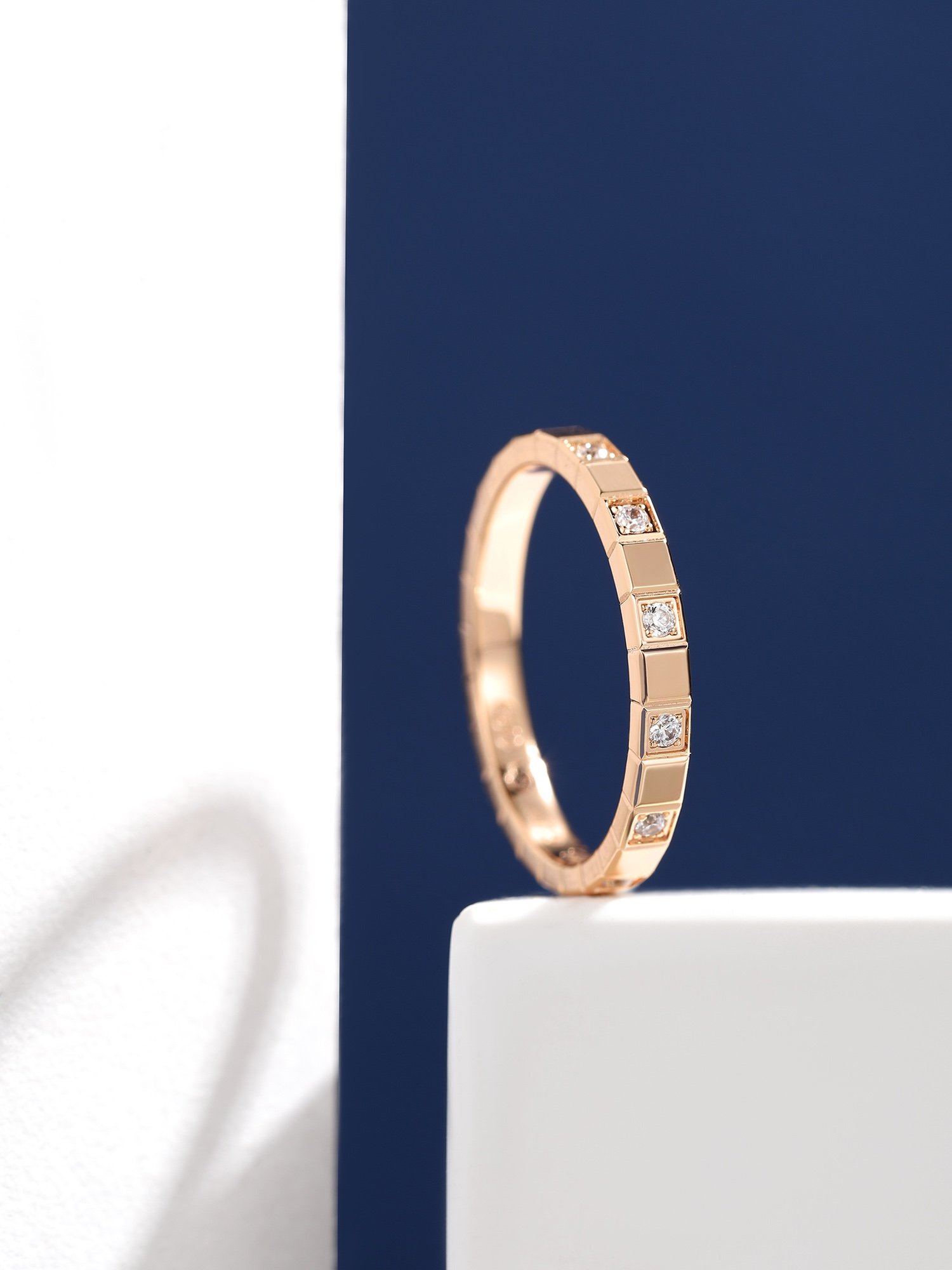 Ice Cube Pure Interdiamond Ring Narrow - Image 4