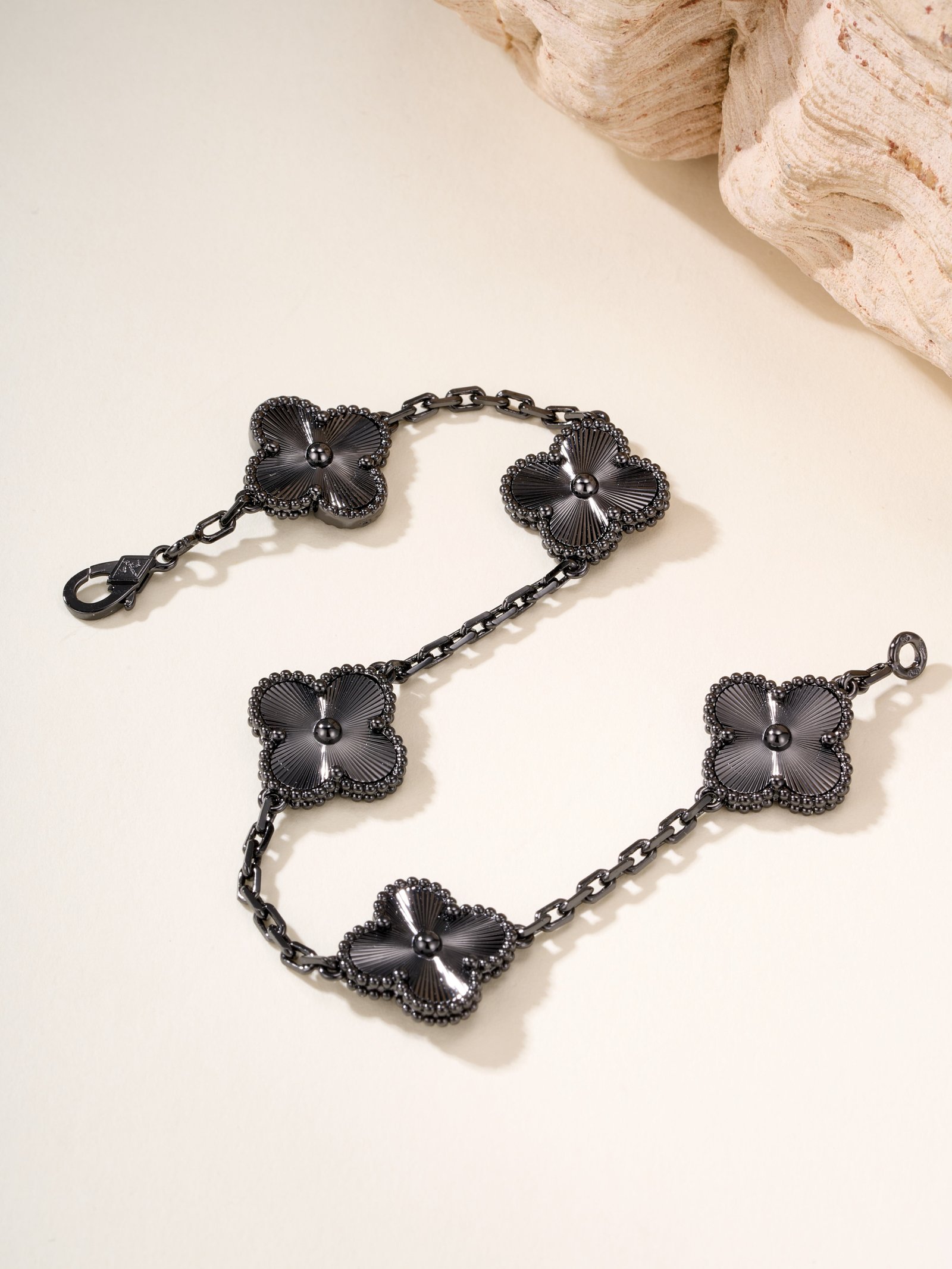 Van Cleef&Arpels Laser Five Flower Black Gold Bracelet - 图片 2