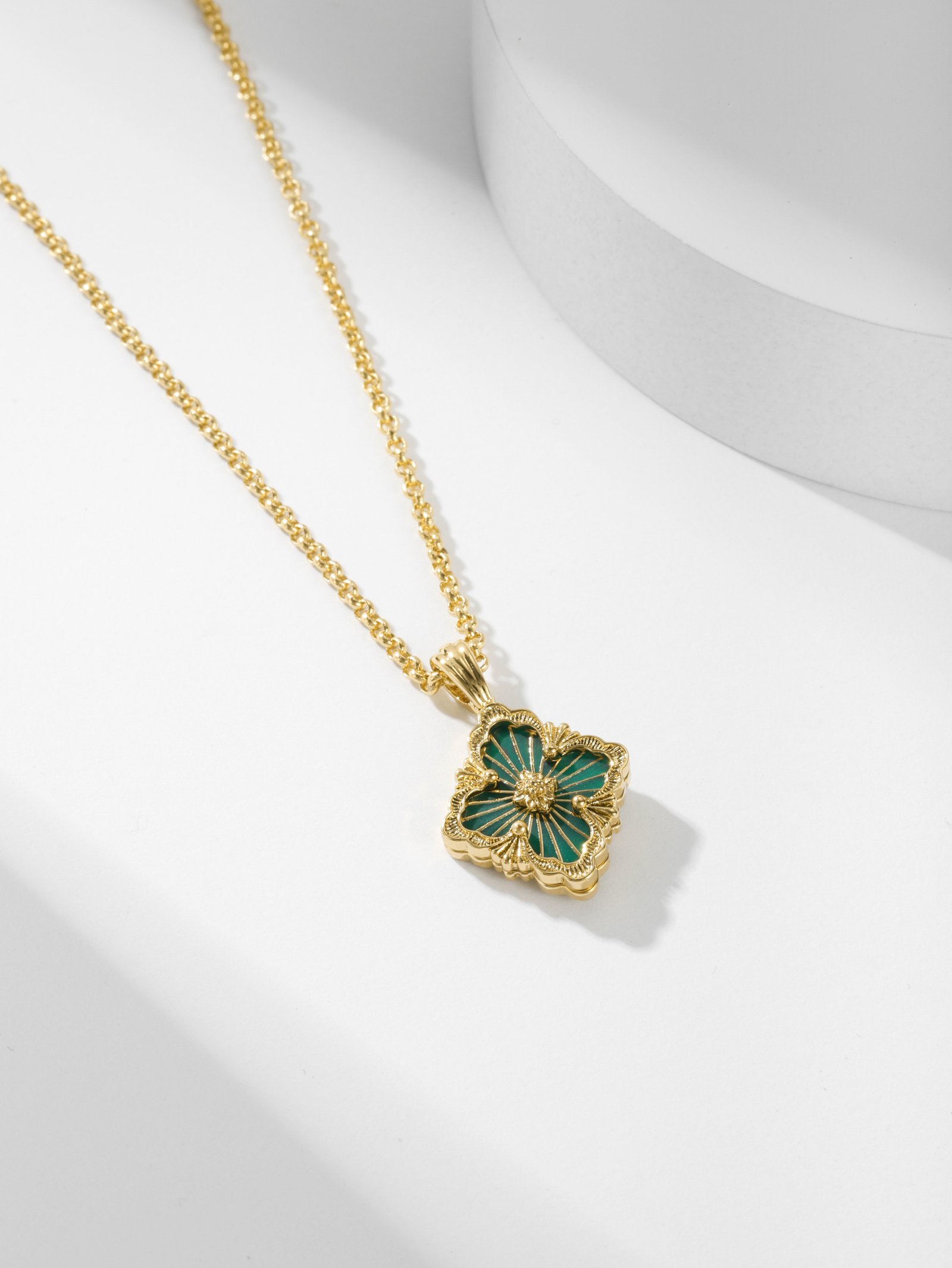 BU Buchirati Opera Series Necklace (Small Size 14 * 12.7mm)