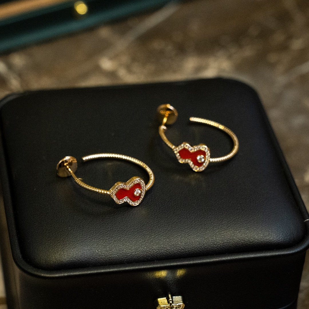 Qeelin Wulu Legend Red Gourd Earrings - Image 15