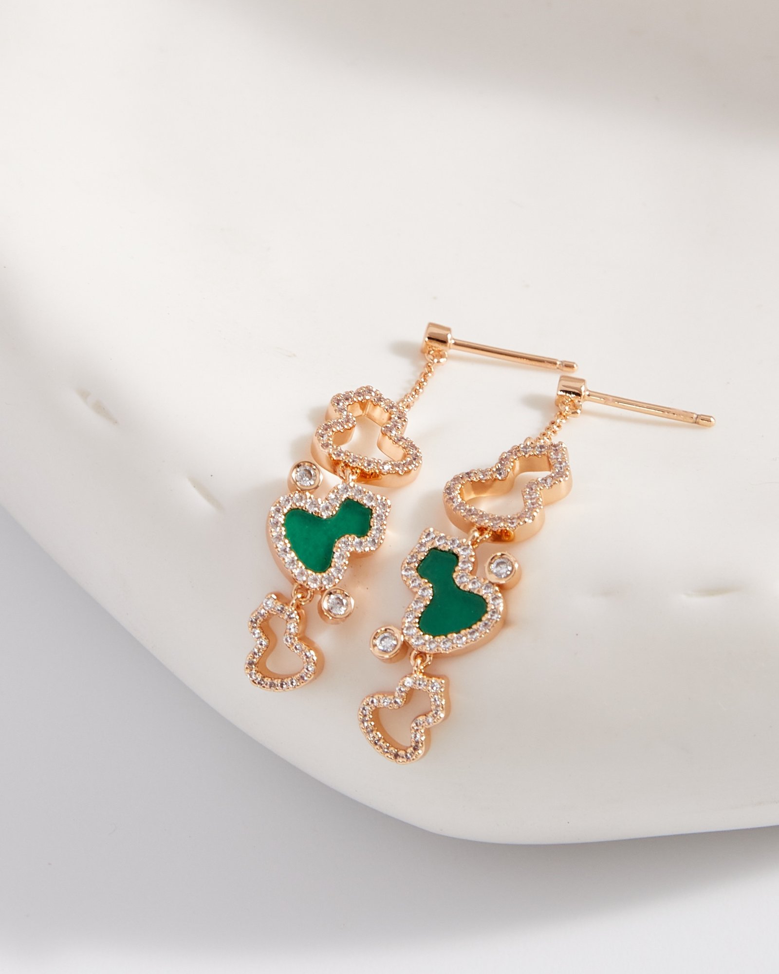 Qeelin Wulu Legend Red Gourd Earrings - Image 2