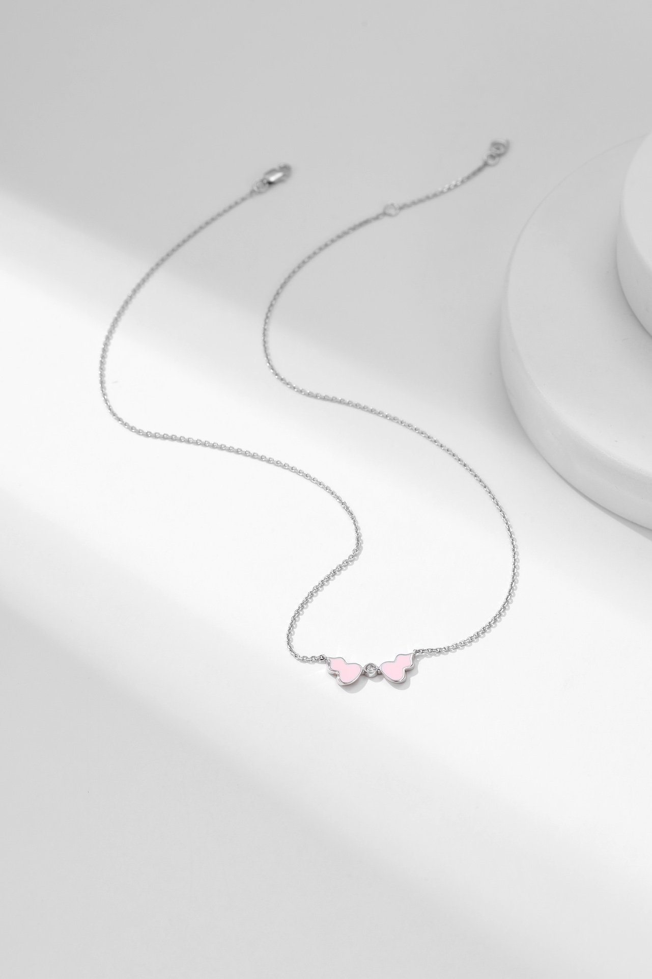 Small size double gourd necklace with diamonds - 图片 4