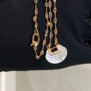 YuYi mother of pearl necklace