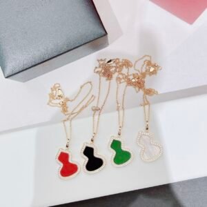 Oversized Hulunbuir Mother Necklace