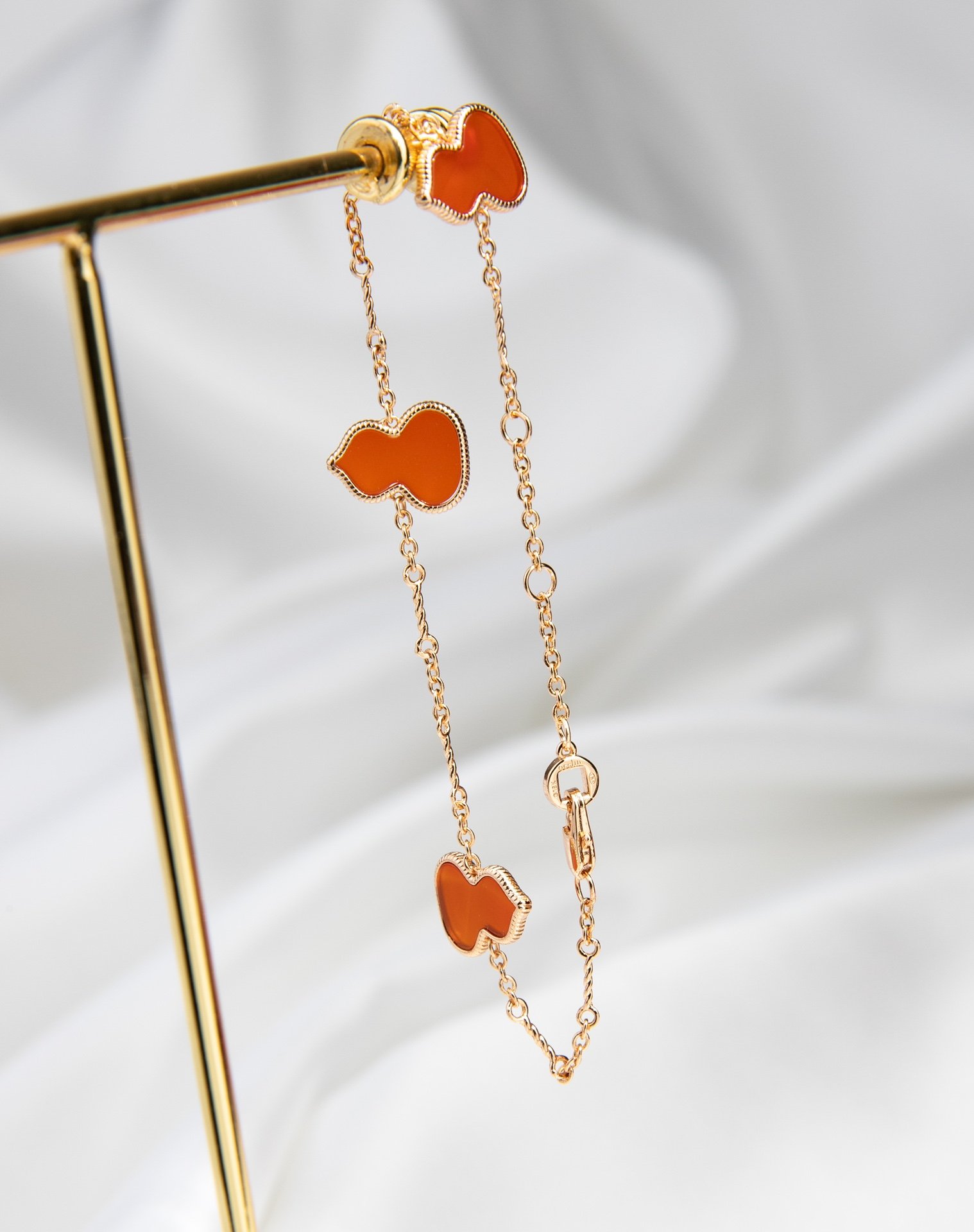 Wulu bracelet, 3 flowers - Image 3