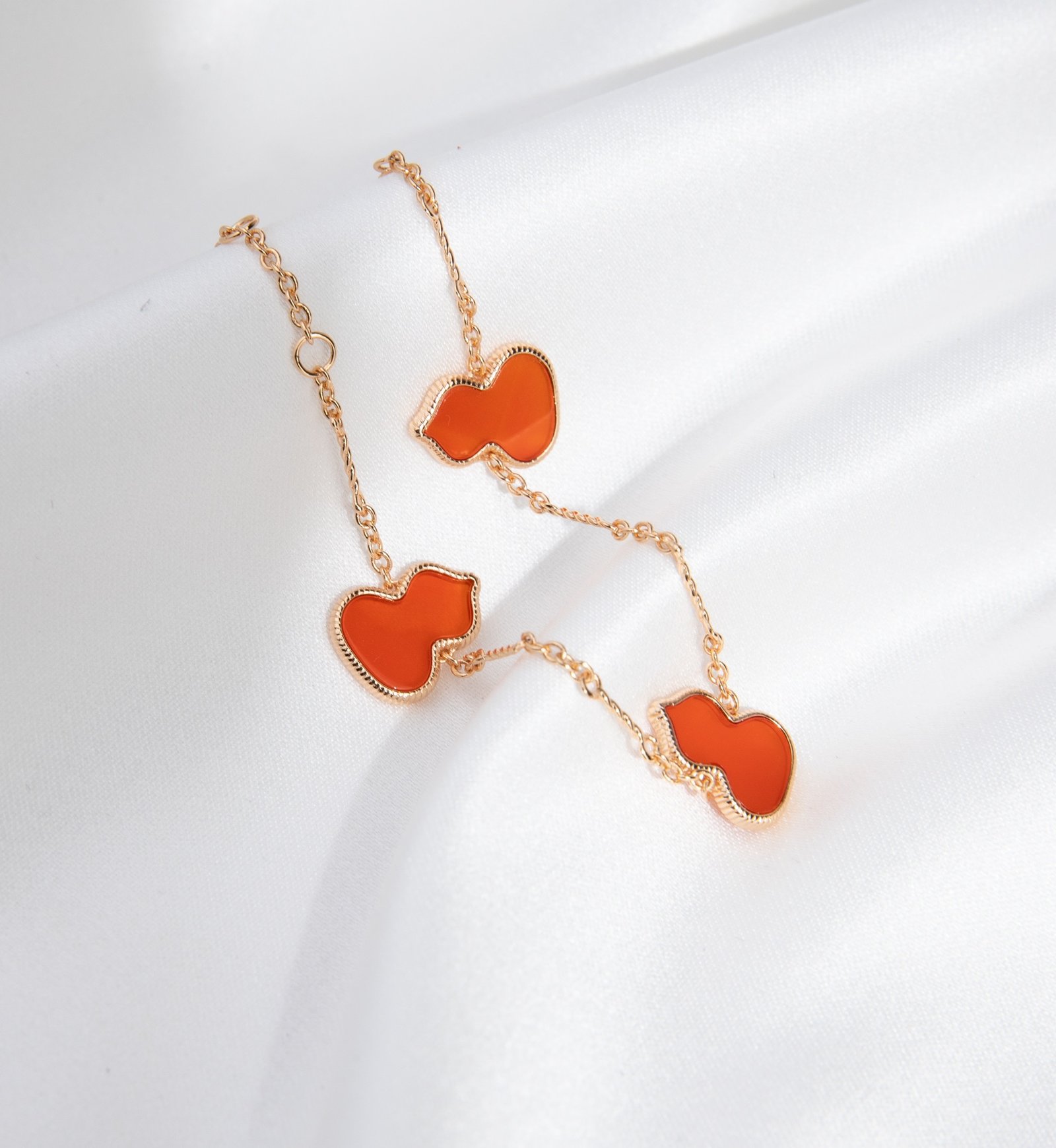 Wulu bracelet, 3 flowers - Image 6